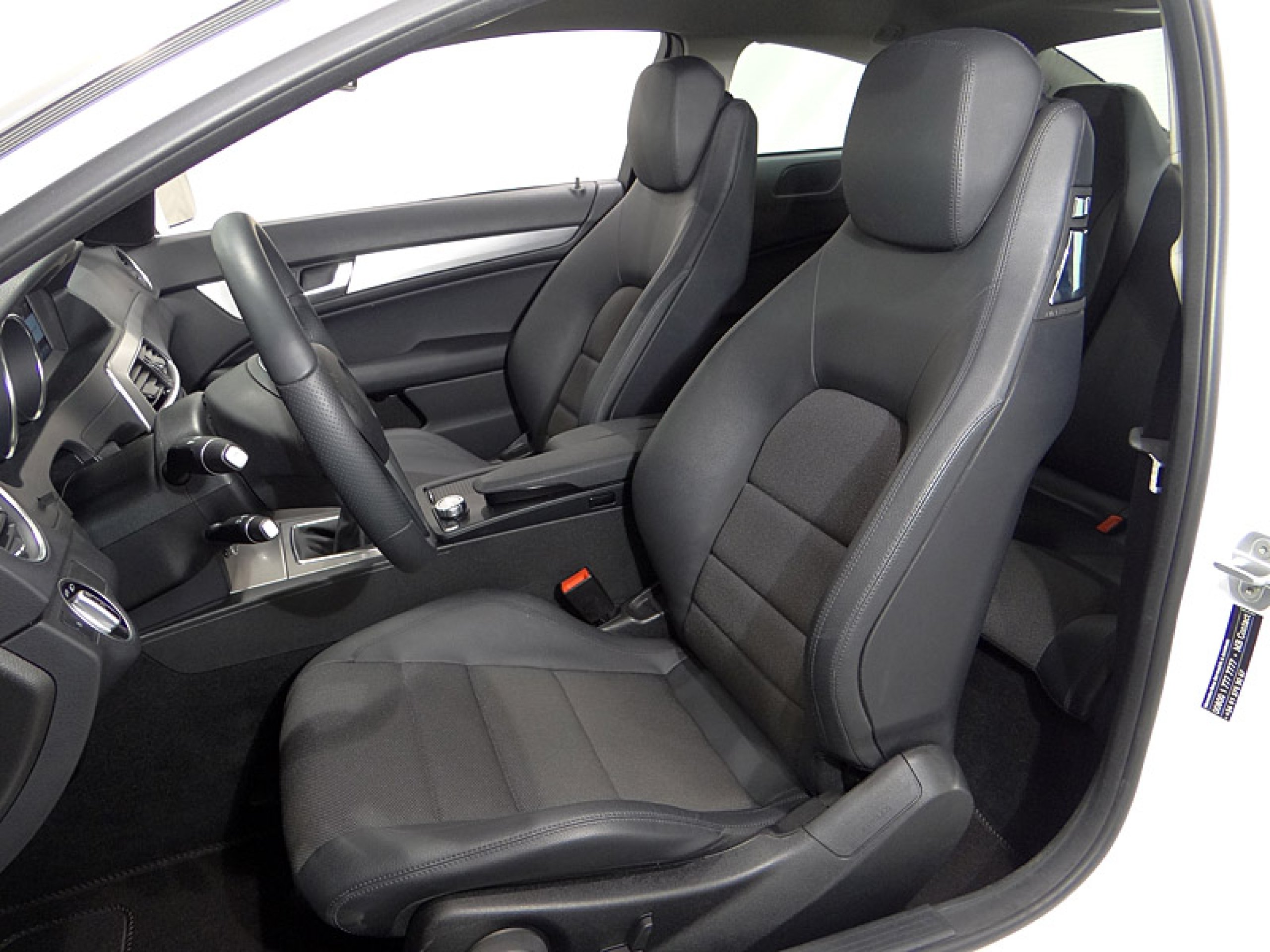 Foto Mercedes-Benz C 180 24