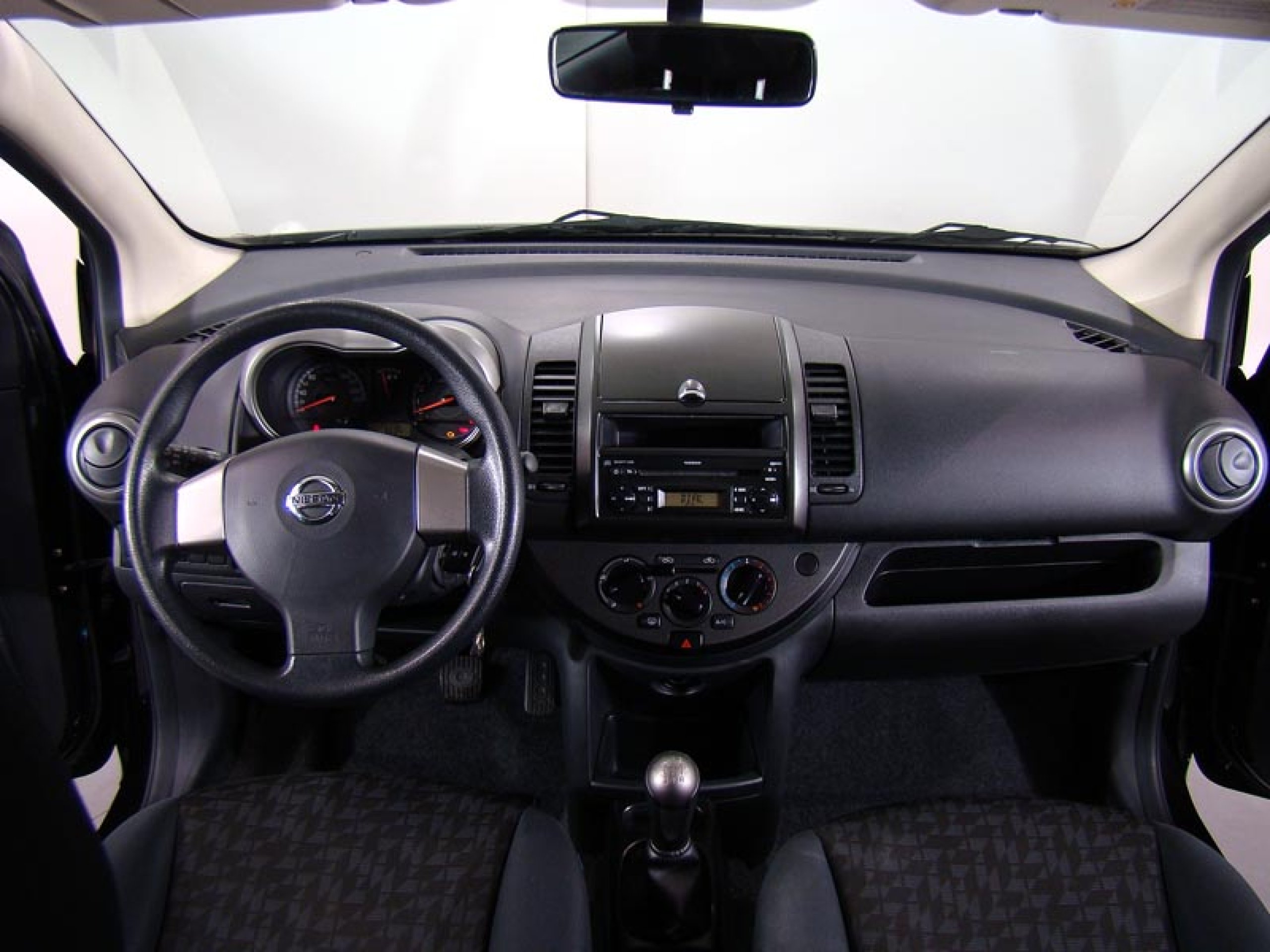 Foto Nissan Note 28