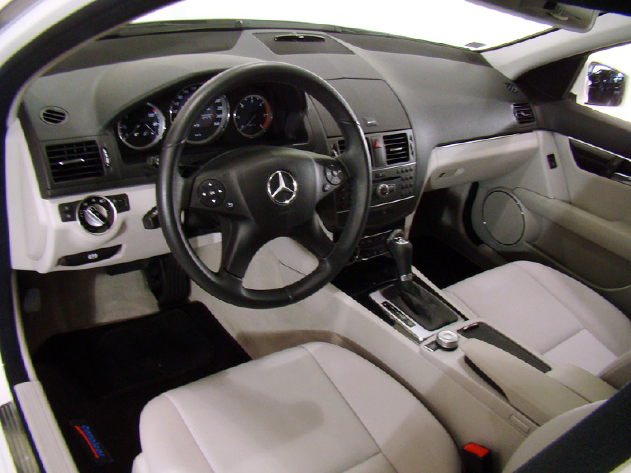 Foto Mercedes-Benz C 220 28