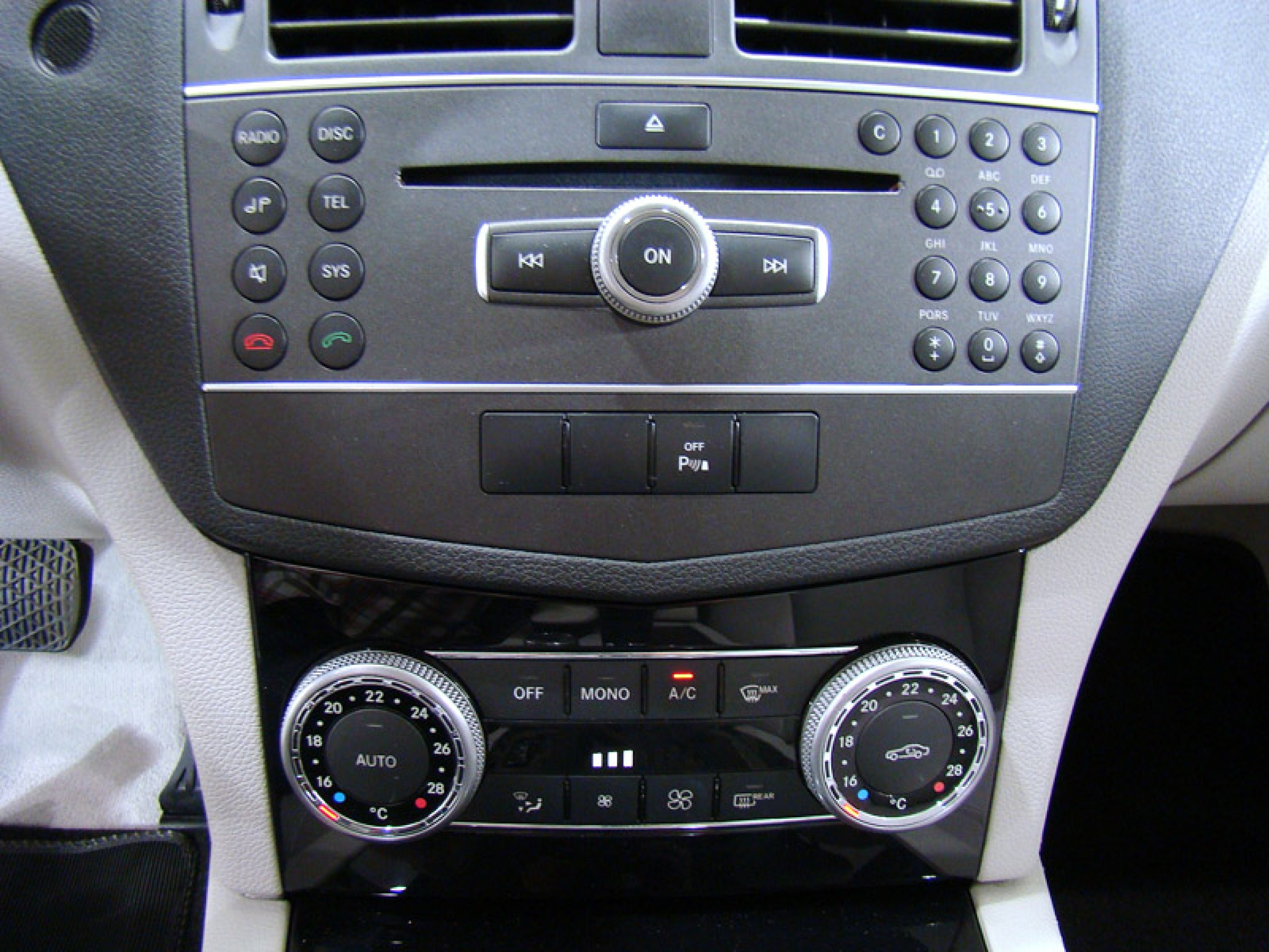 Foto Mercedes-Benz C 220 36