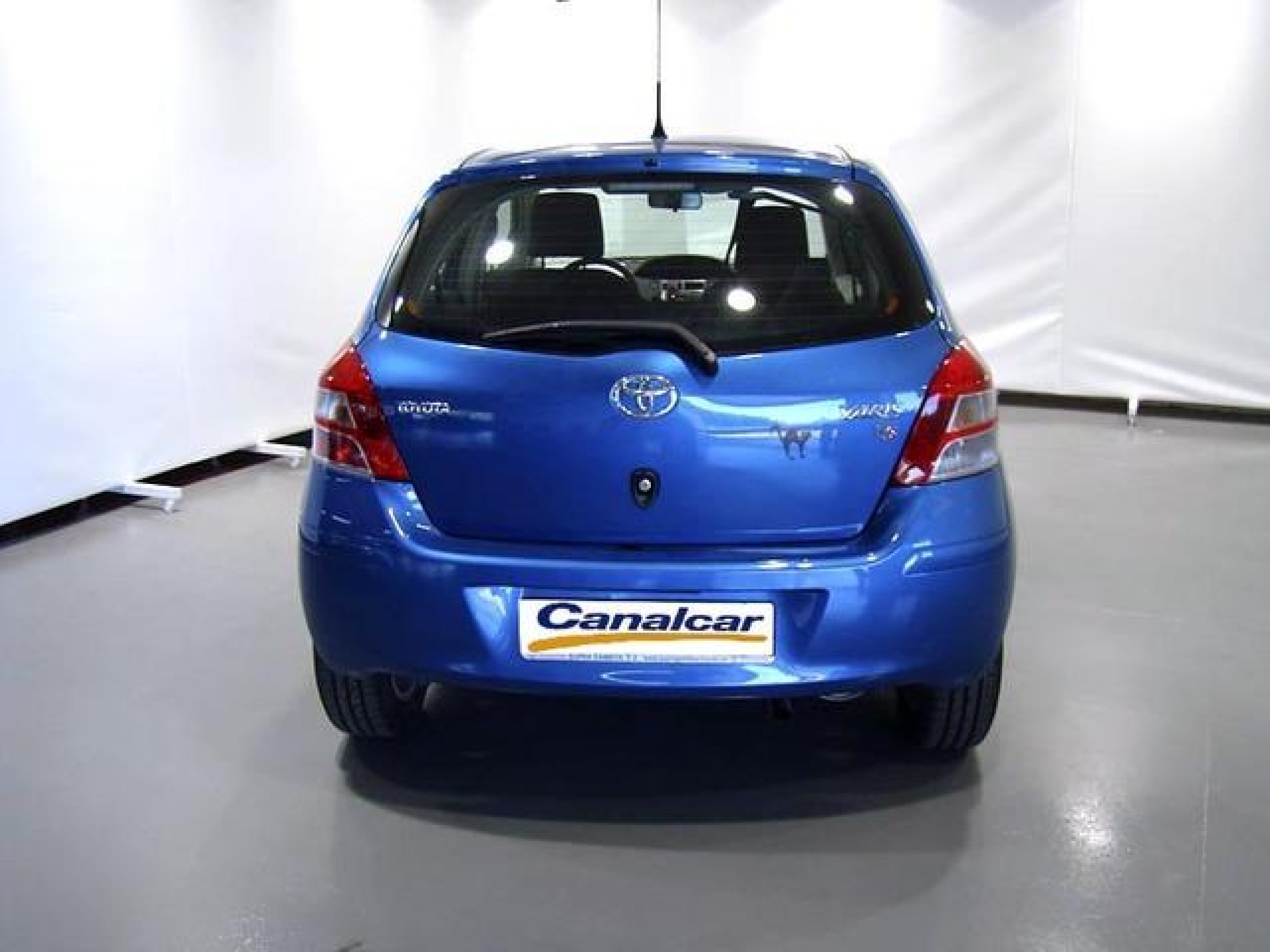 Foto Toyota Yaris 8