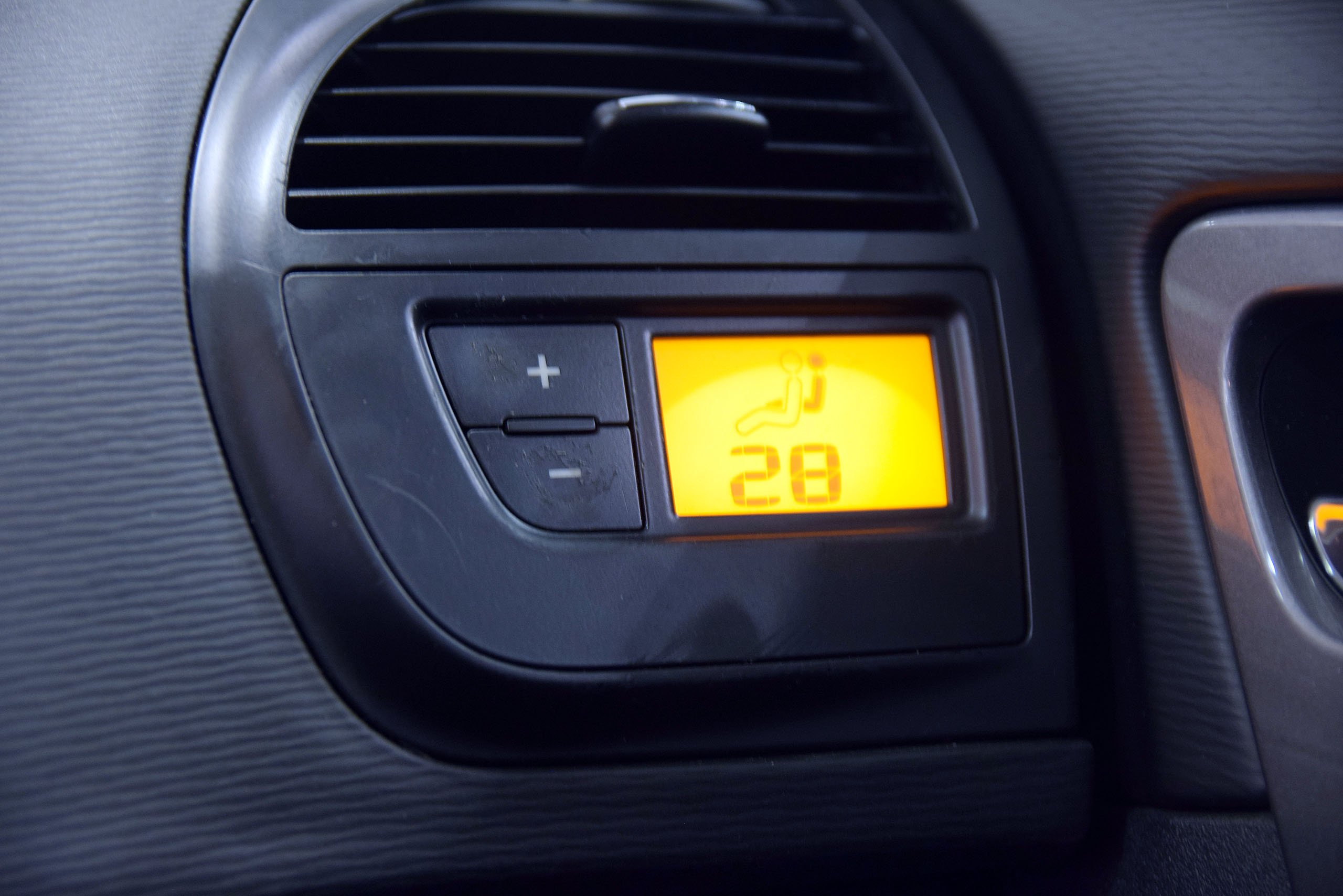 Foto Citroen C4 11