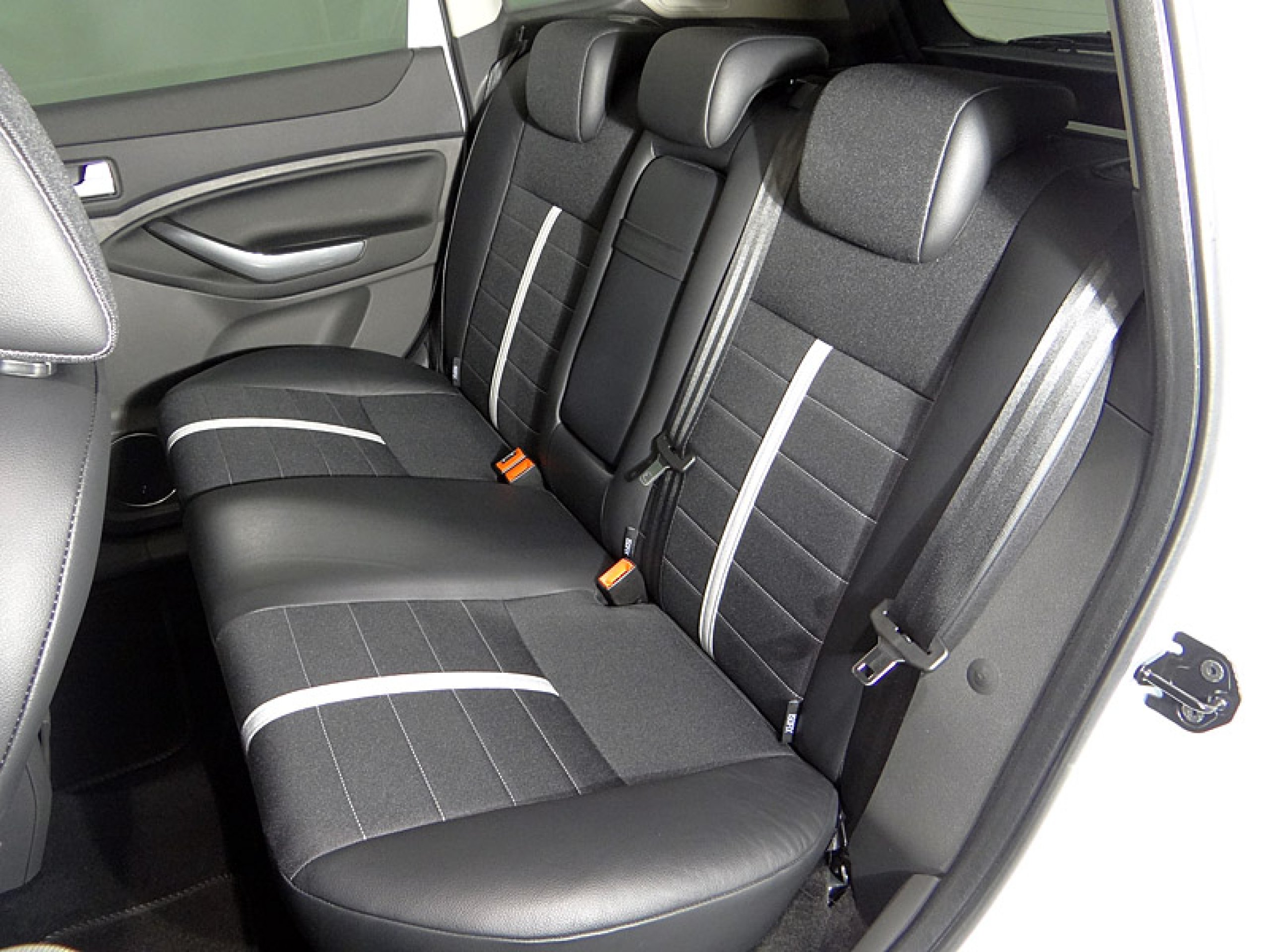 Foto Ford Kuga 25