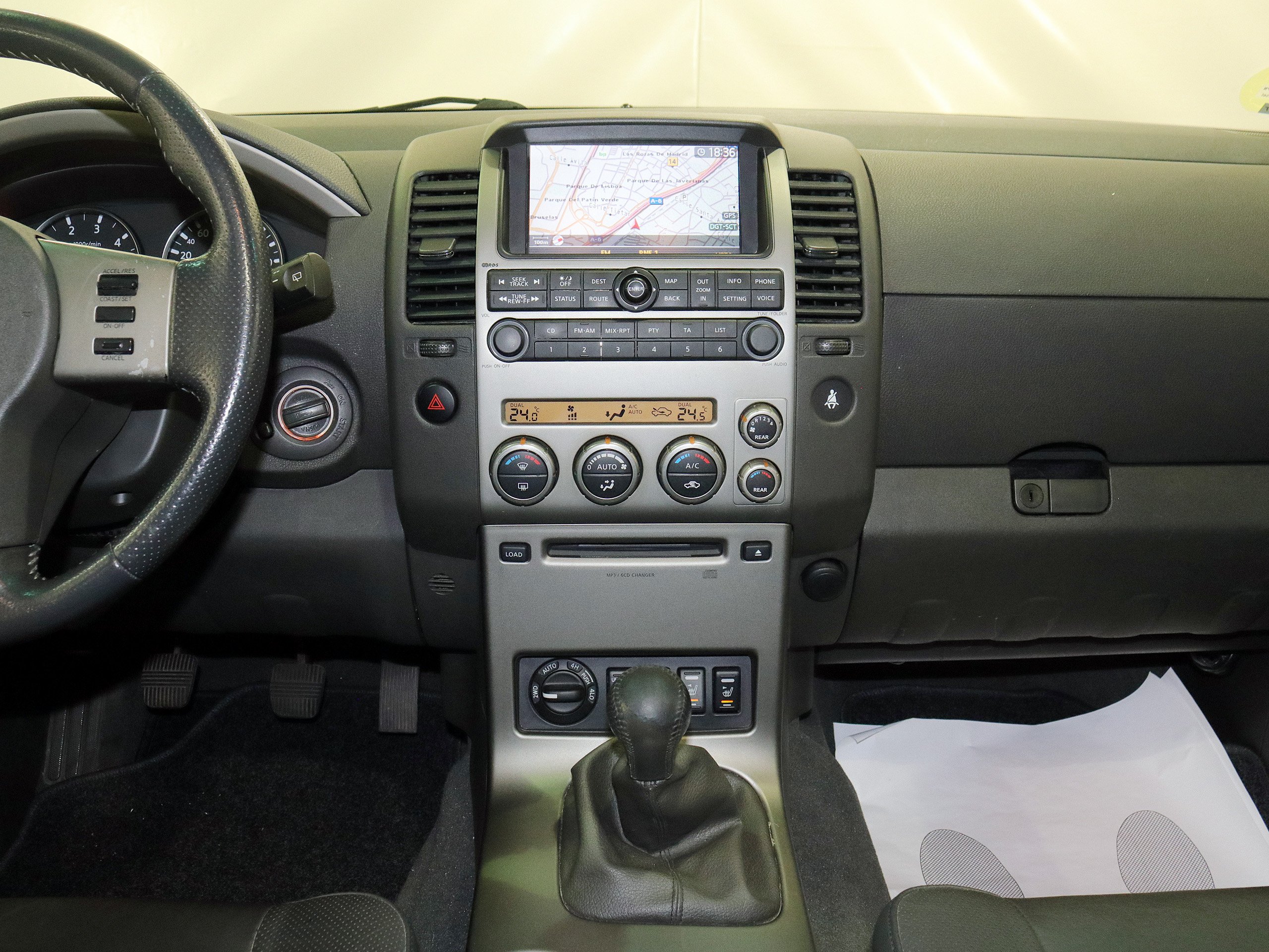 Foto Nissan Pathfinder 28