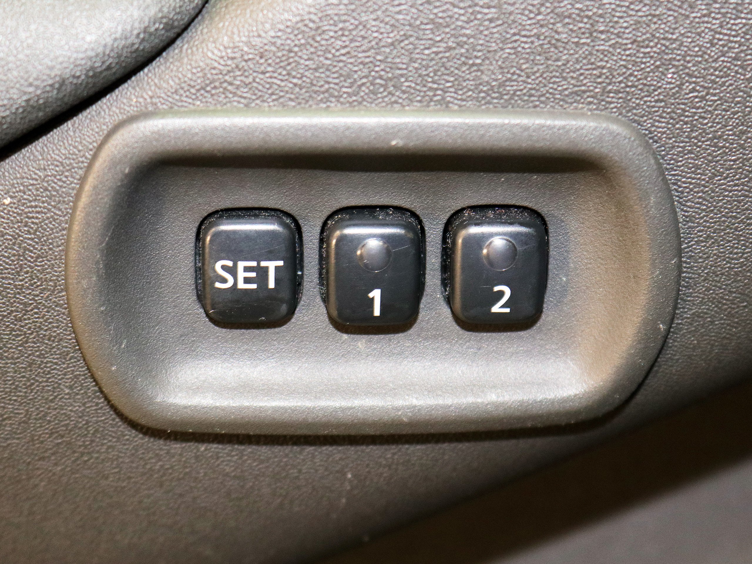Foto Nissan Pathfinder 34