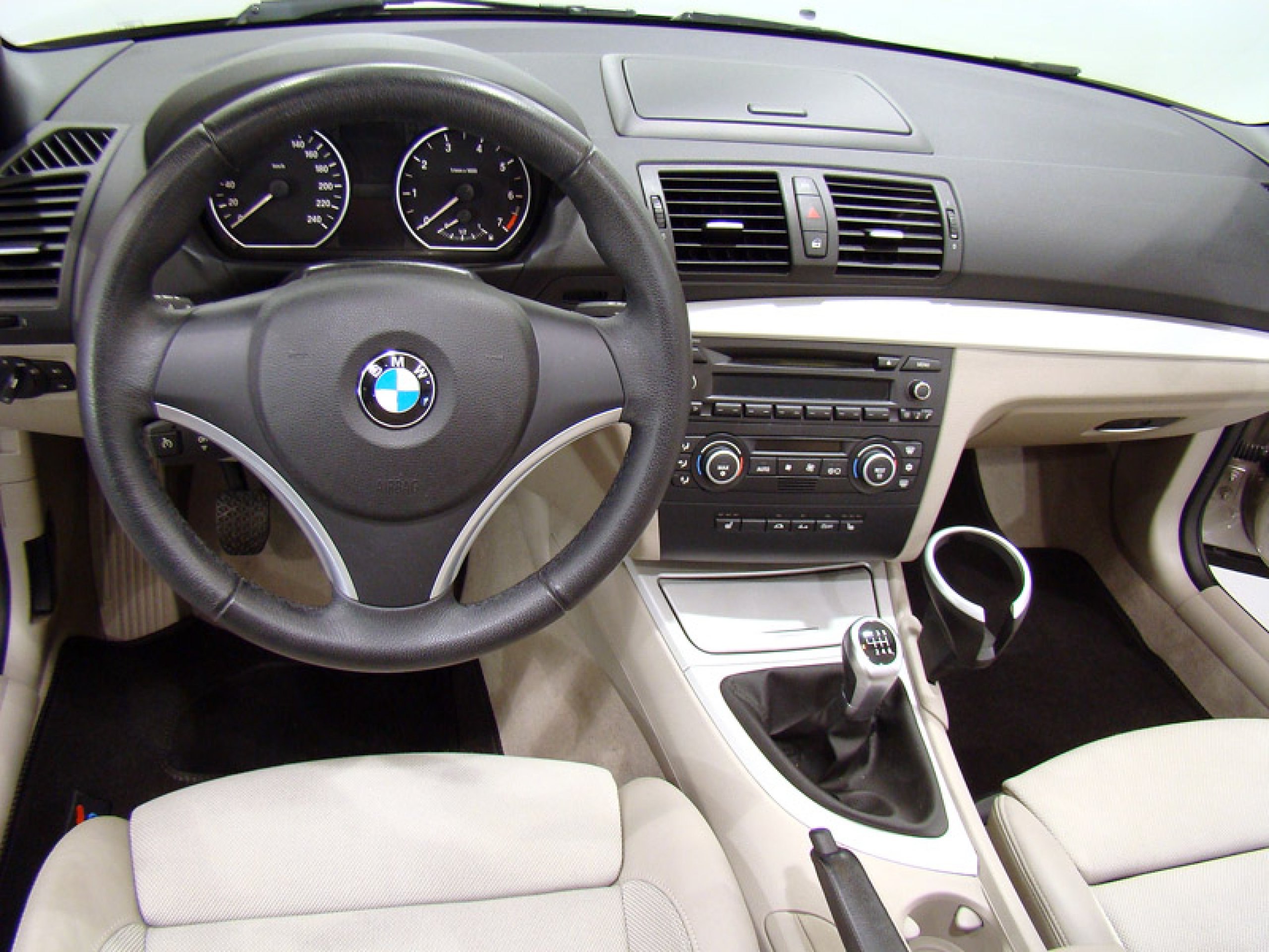 Foto Bmw 118 18