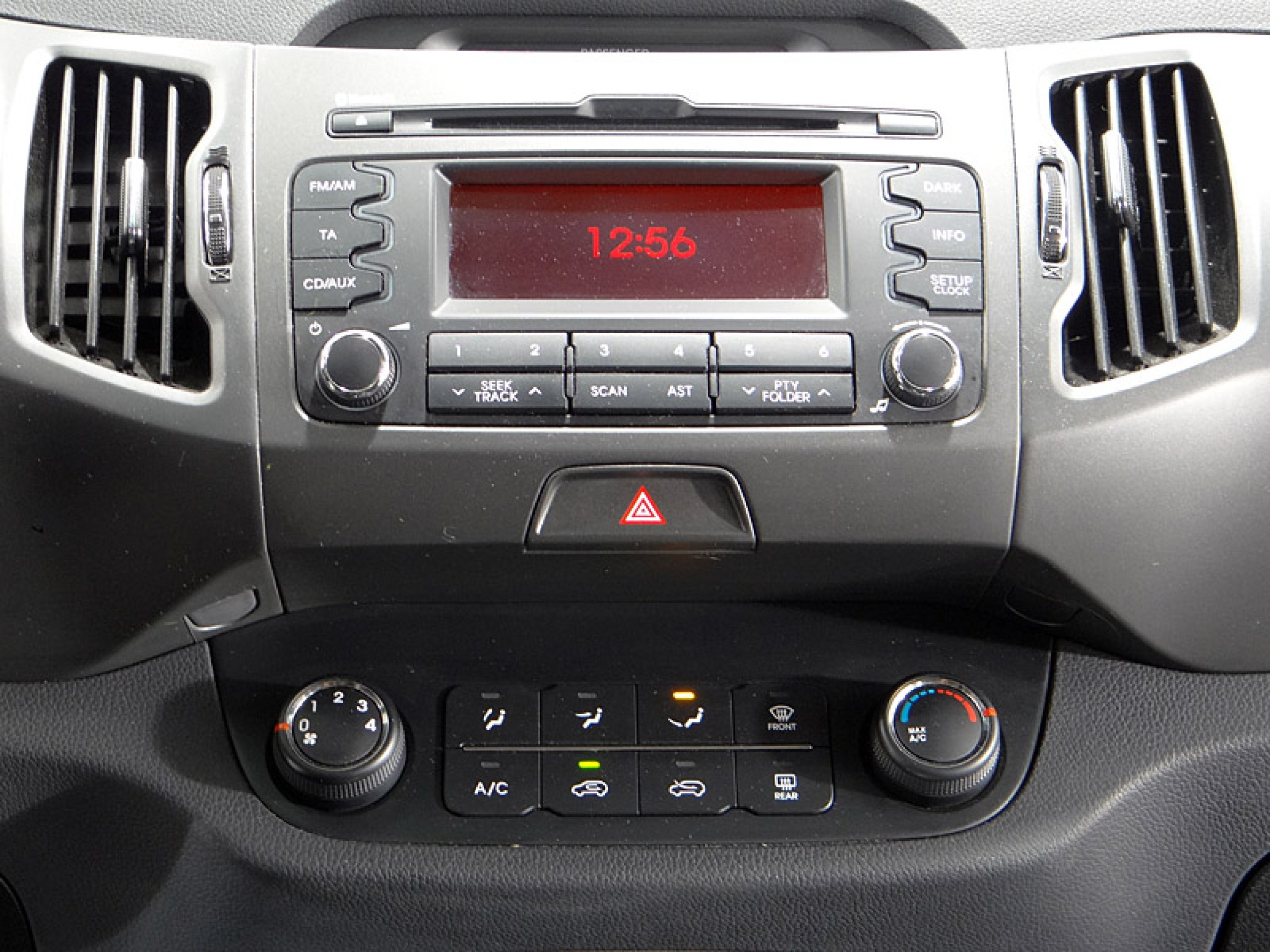 Foto Kia Sportage 29
