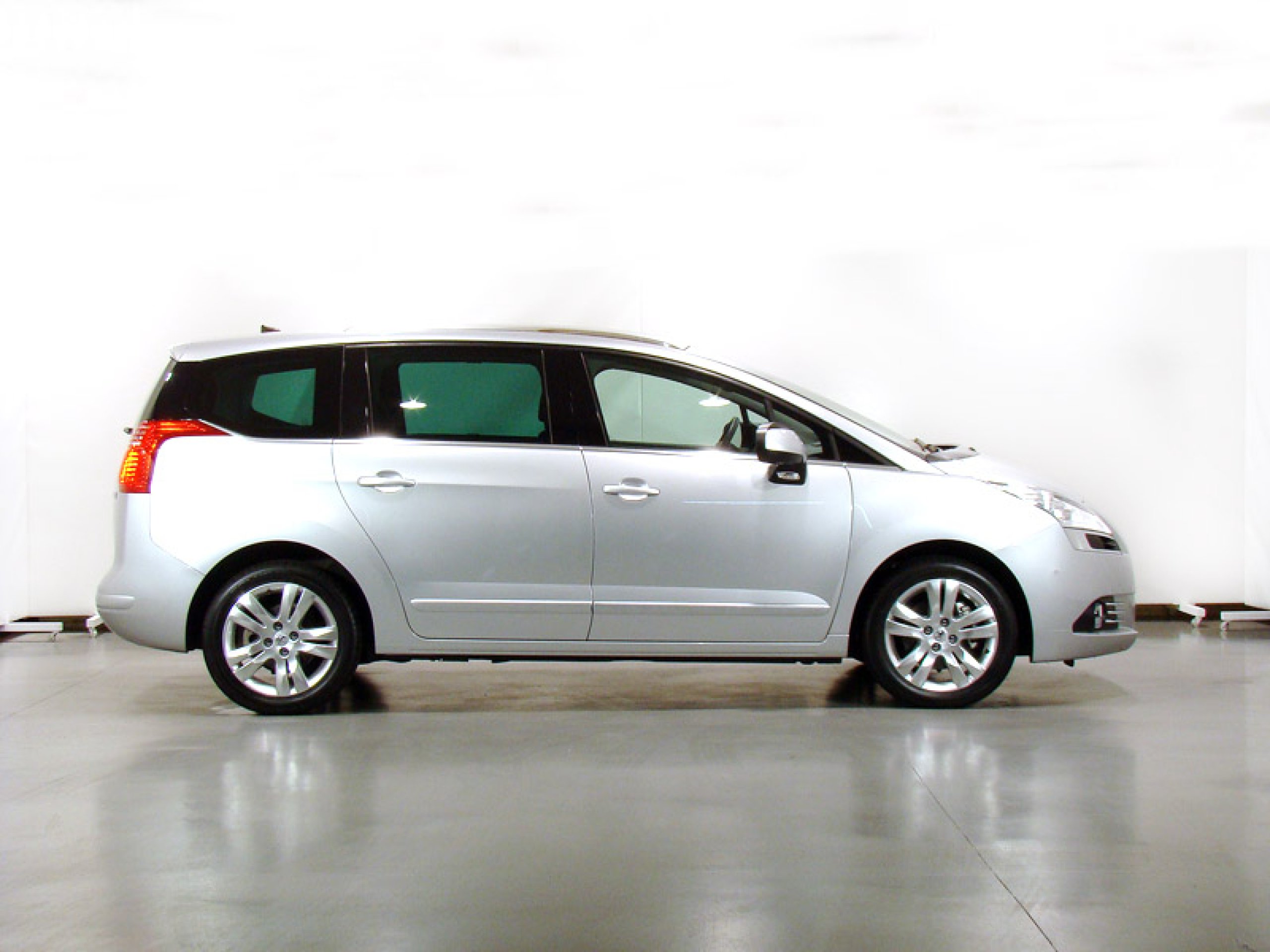 Foto Peugeot 5008 6
