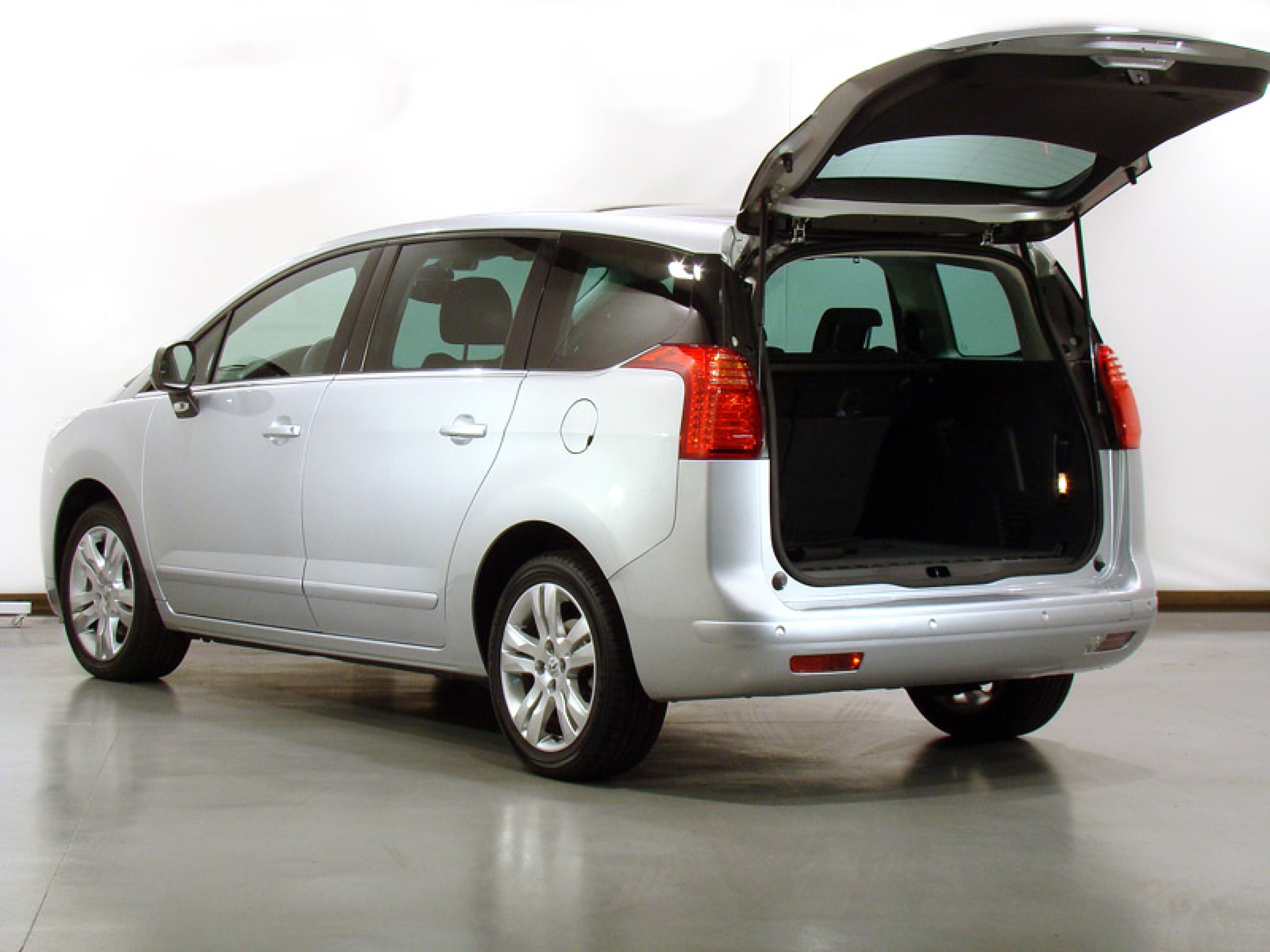 Foto Peugeot 5008 12
