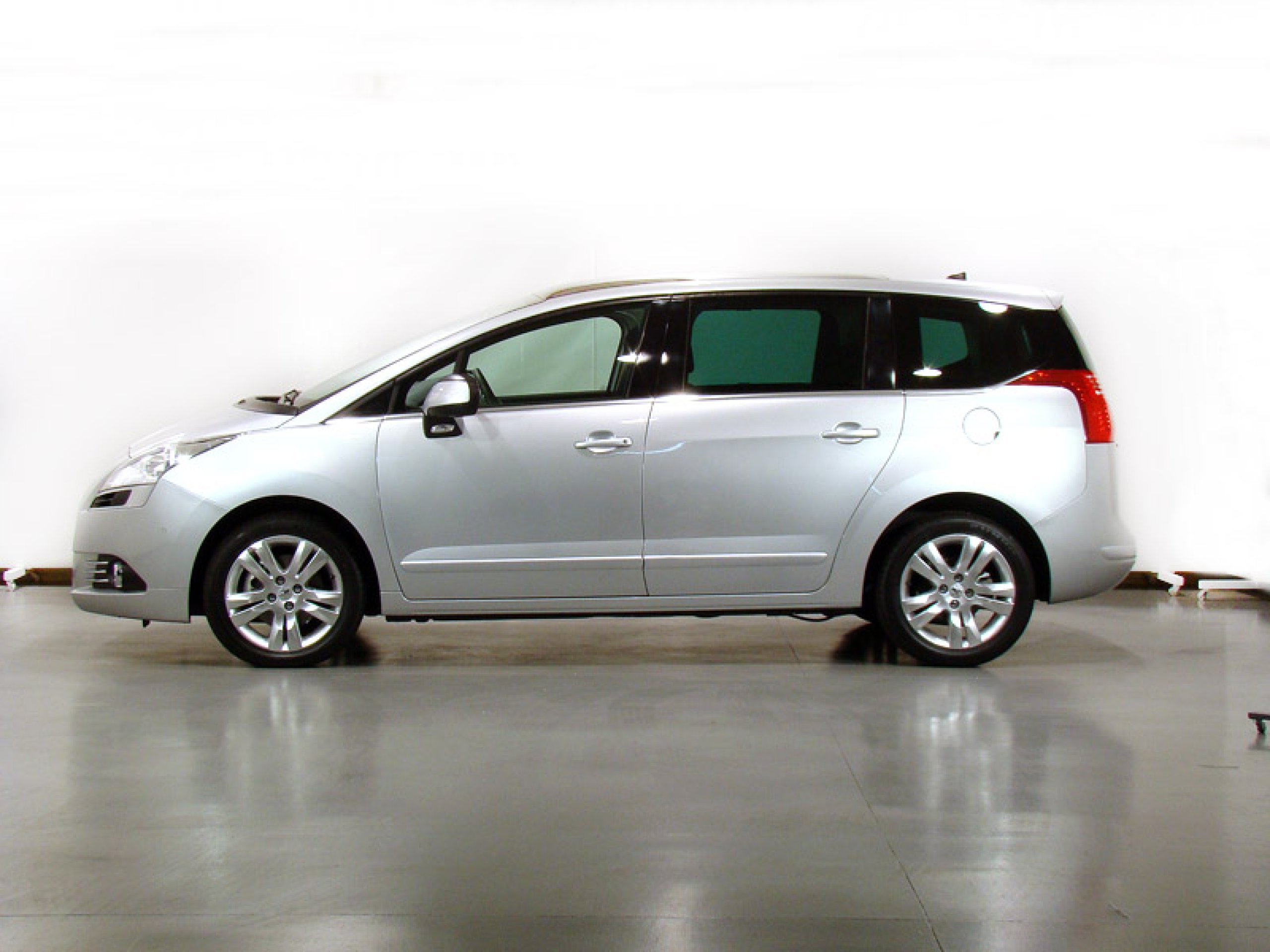 Foto Peugeot 5008 13