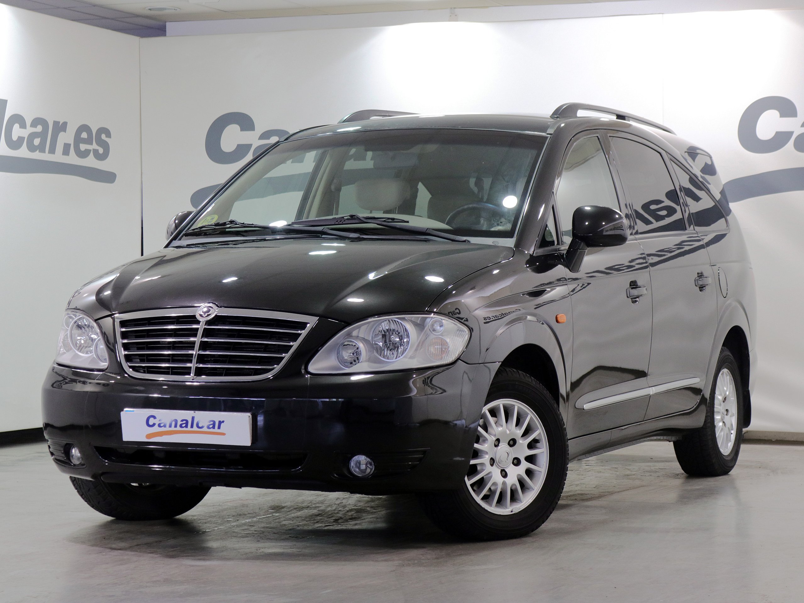 Foto 1 del SsangYong Rodius 270 Xdi Limited Auto 165CV