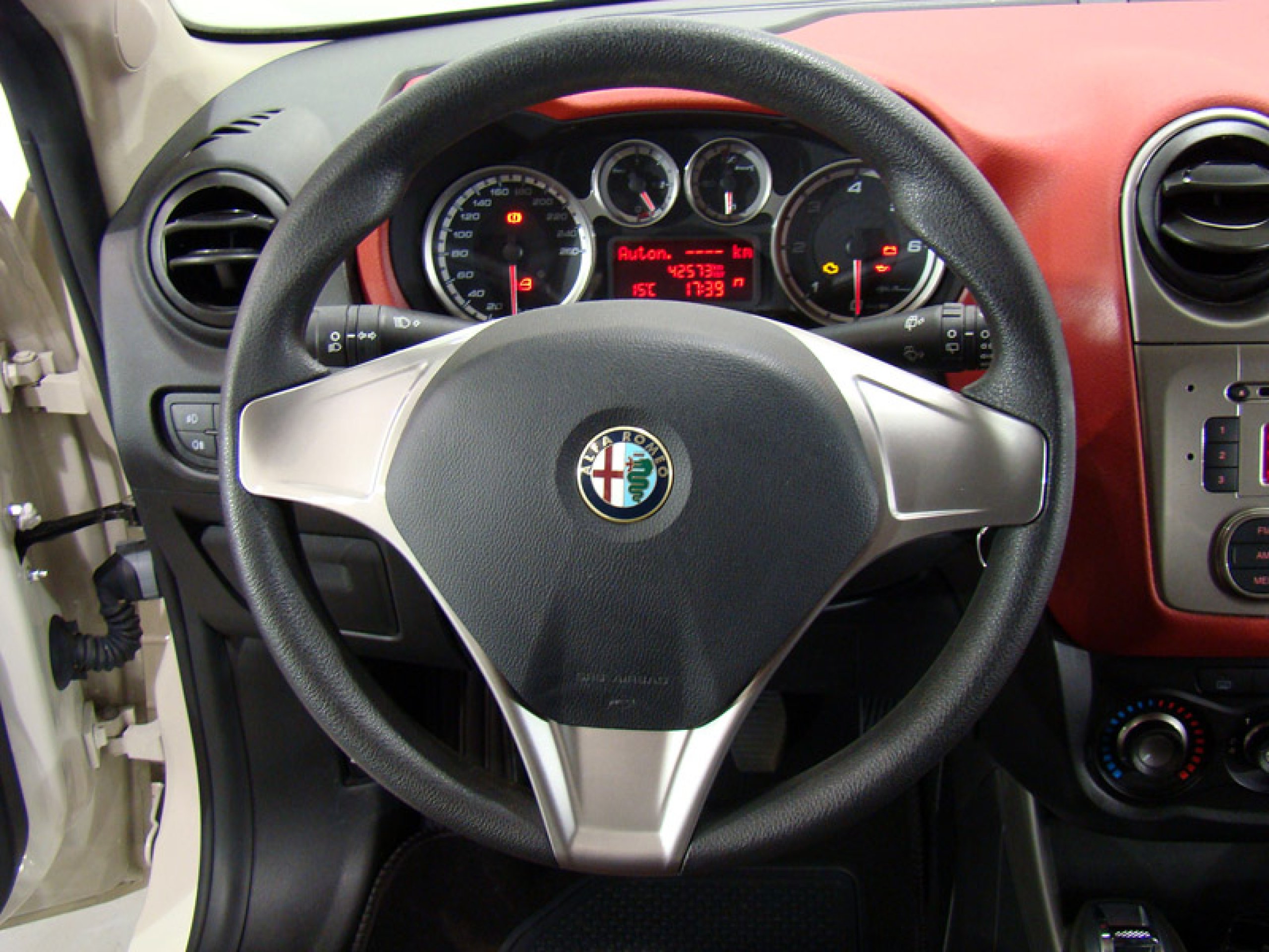 Foto Alfa Romeo MiTo 32