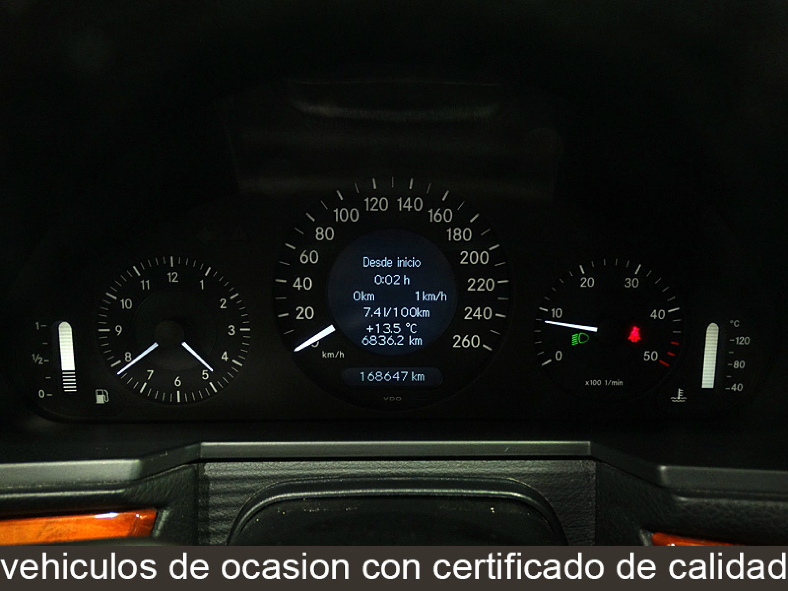 Foto Mercedes-Benz E 200 15