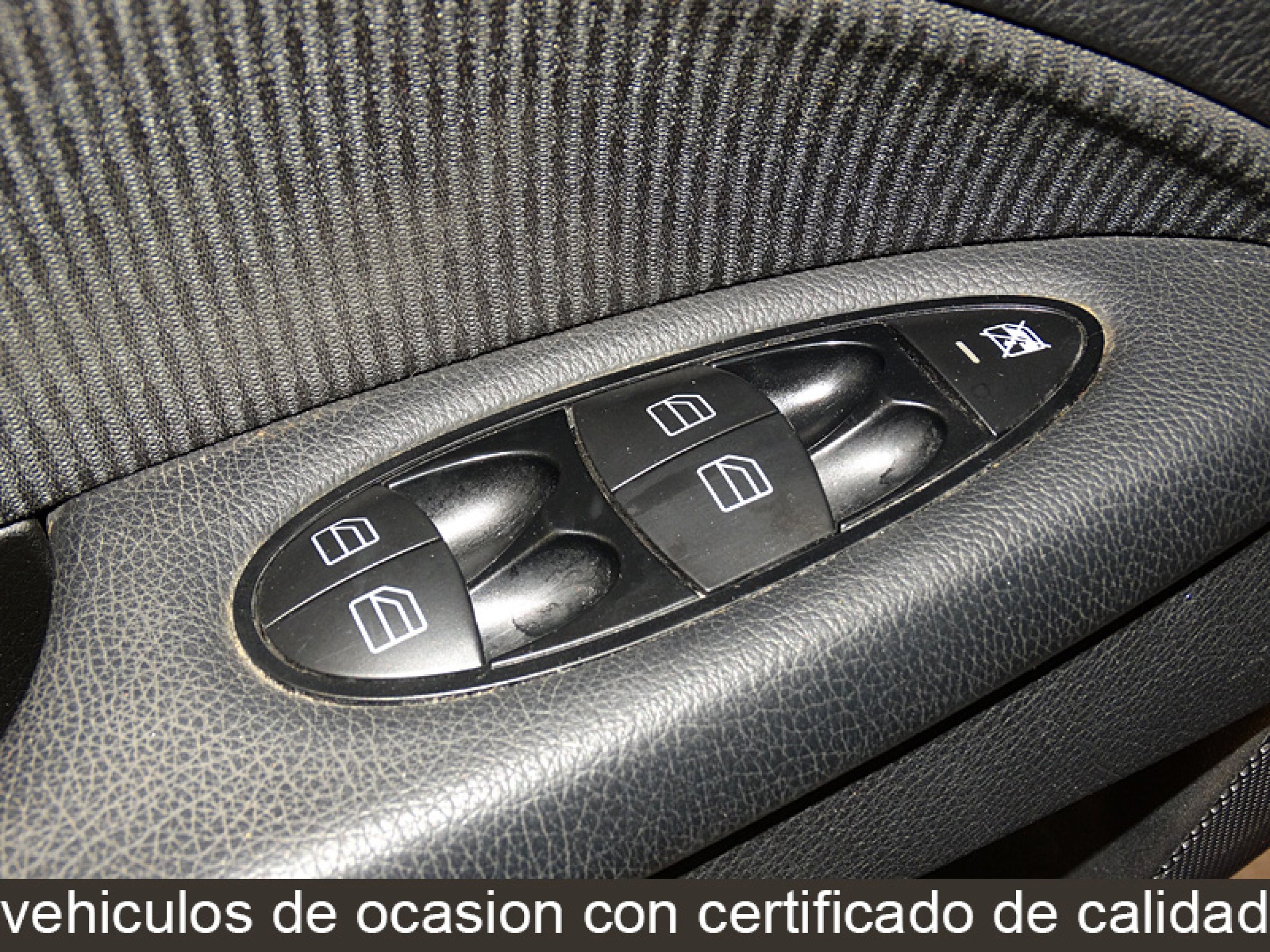 Foto Mercedes-Benz E 200 22