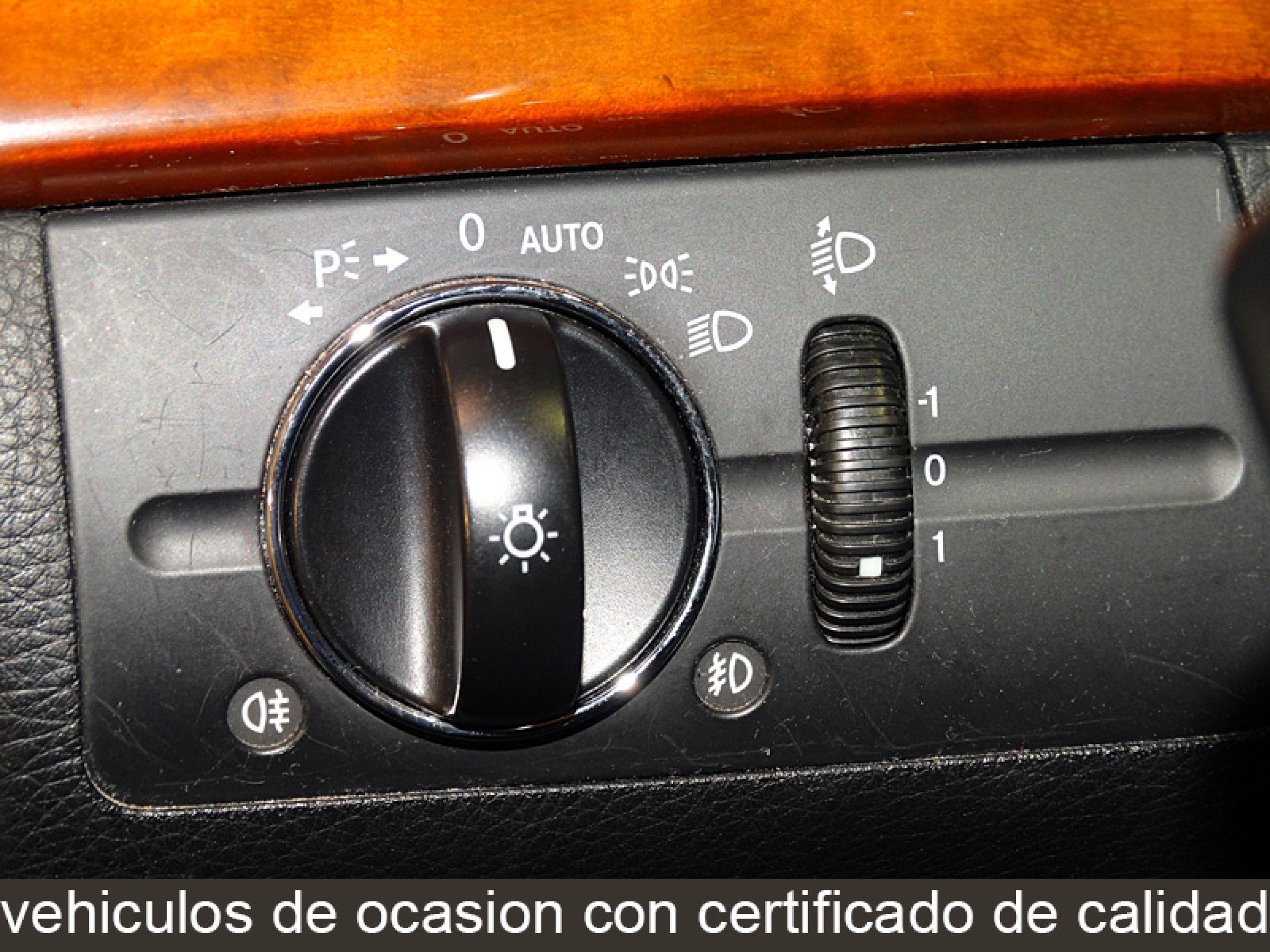 Foto Mercedes-Benz E 200 25