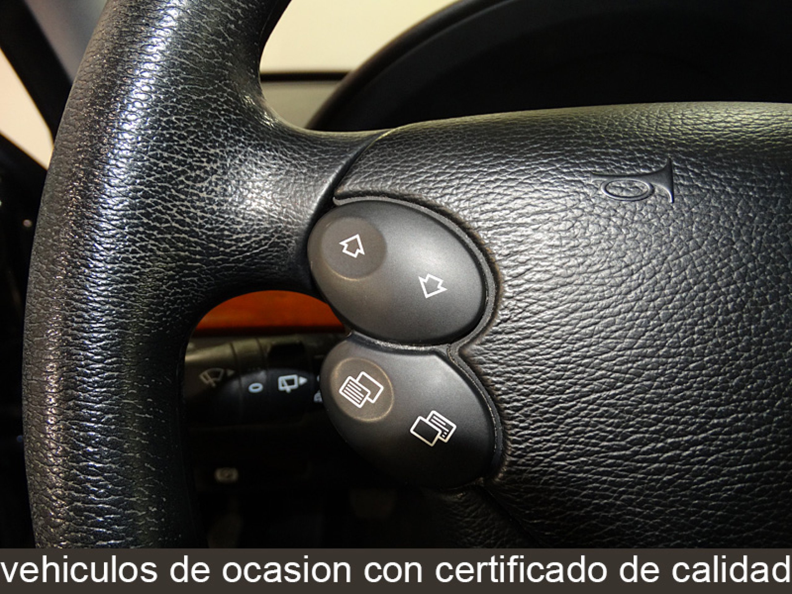 Foto Mercedes-Benz E 200 26
