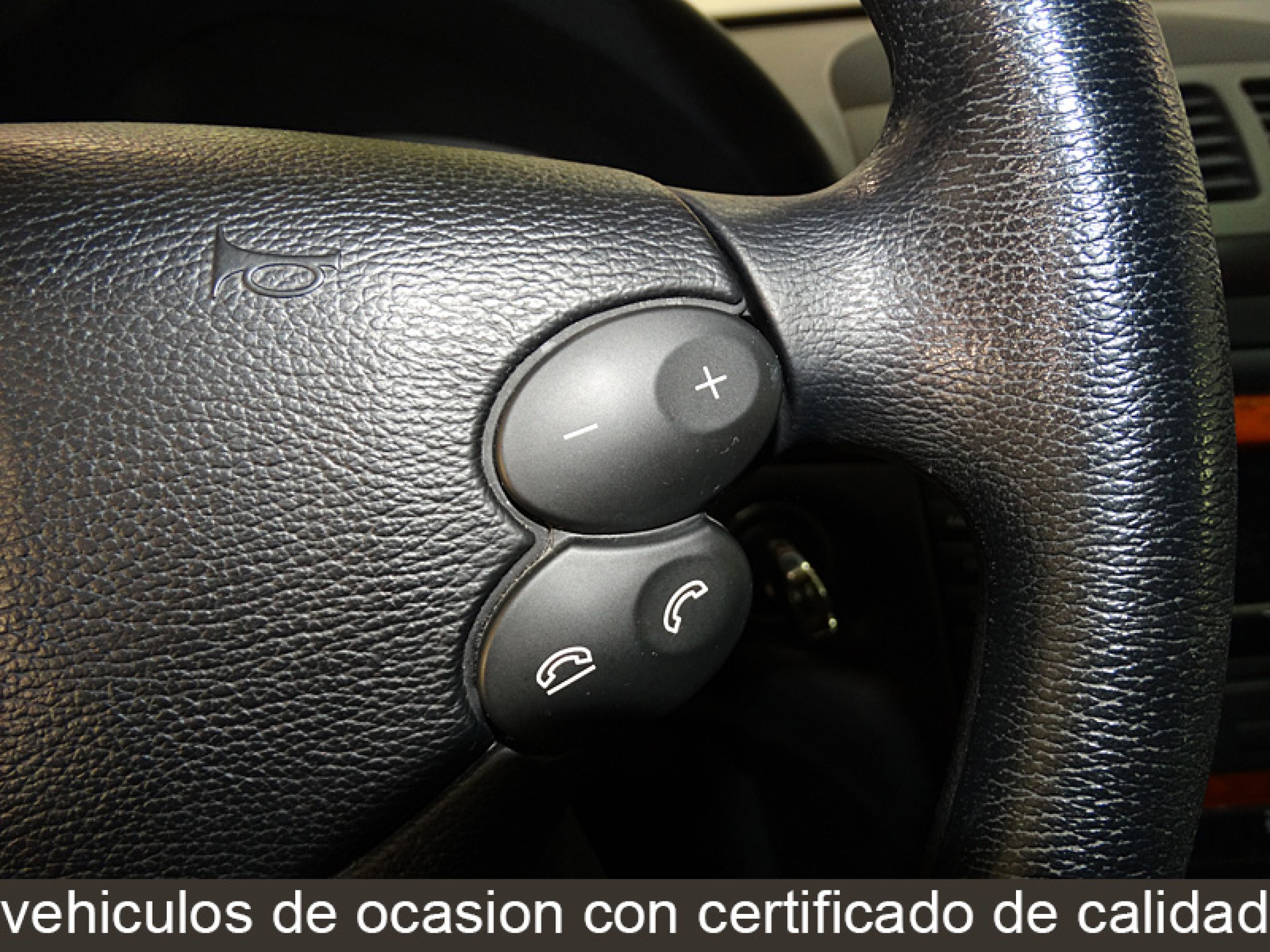 Foto Mercedes-Benz E 200 27