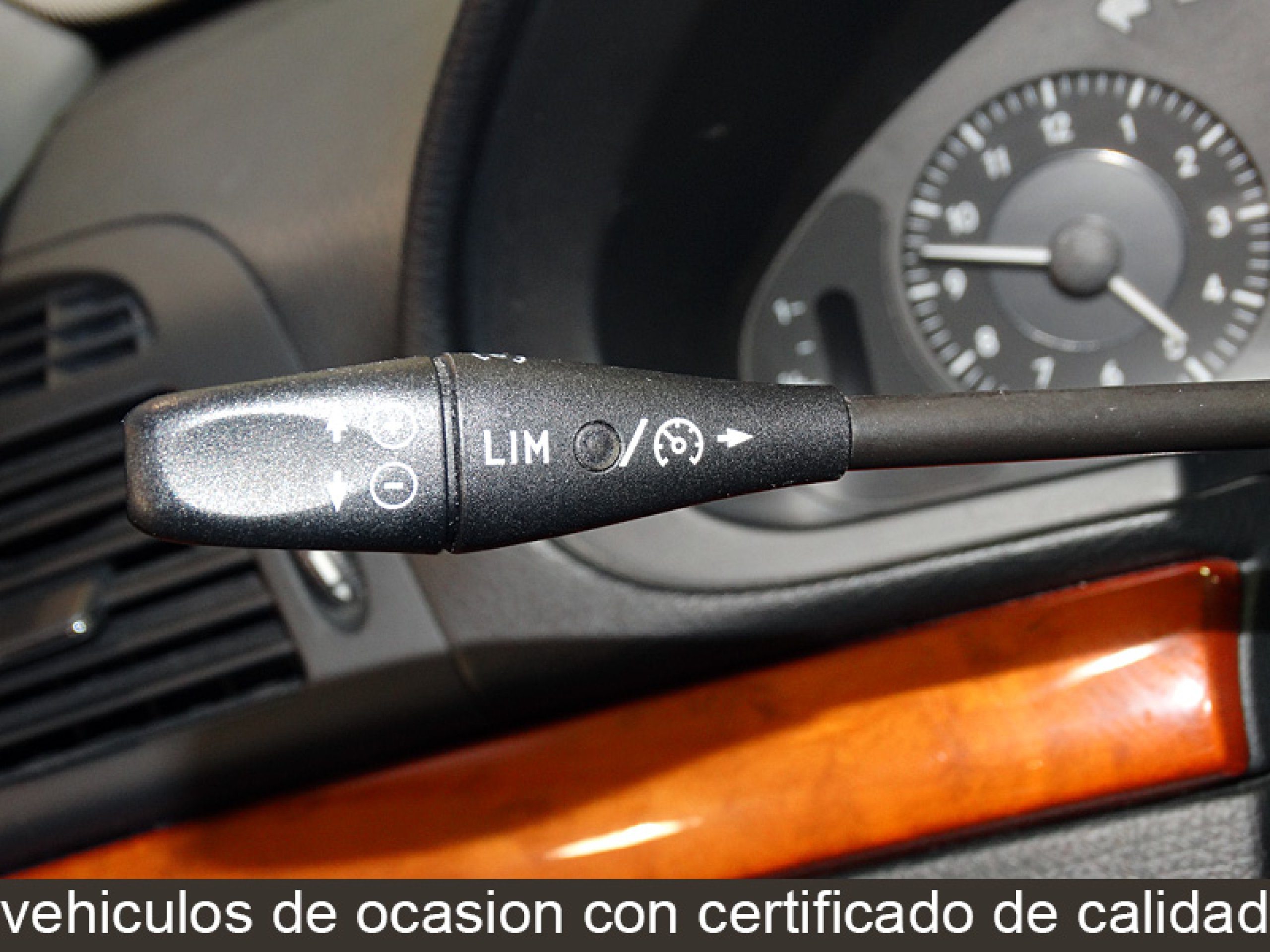 Foto Mercedes-Benz E 200 28