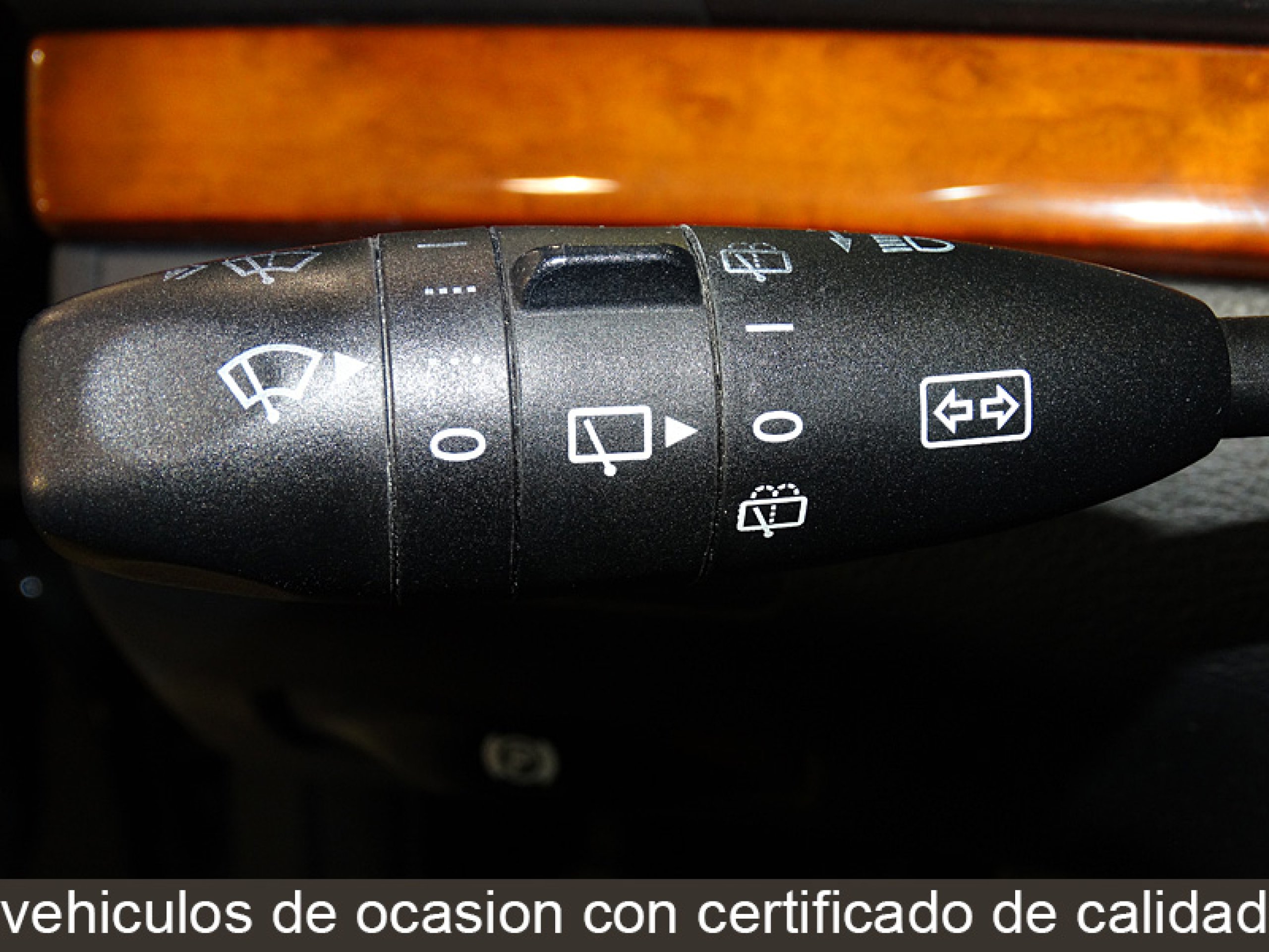 Foto Mercedes-Benz E 200 29