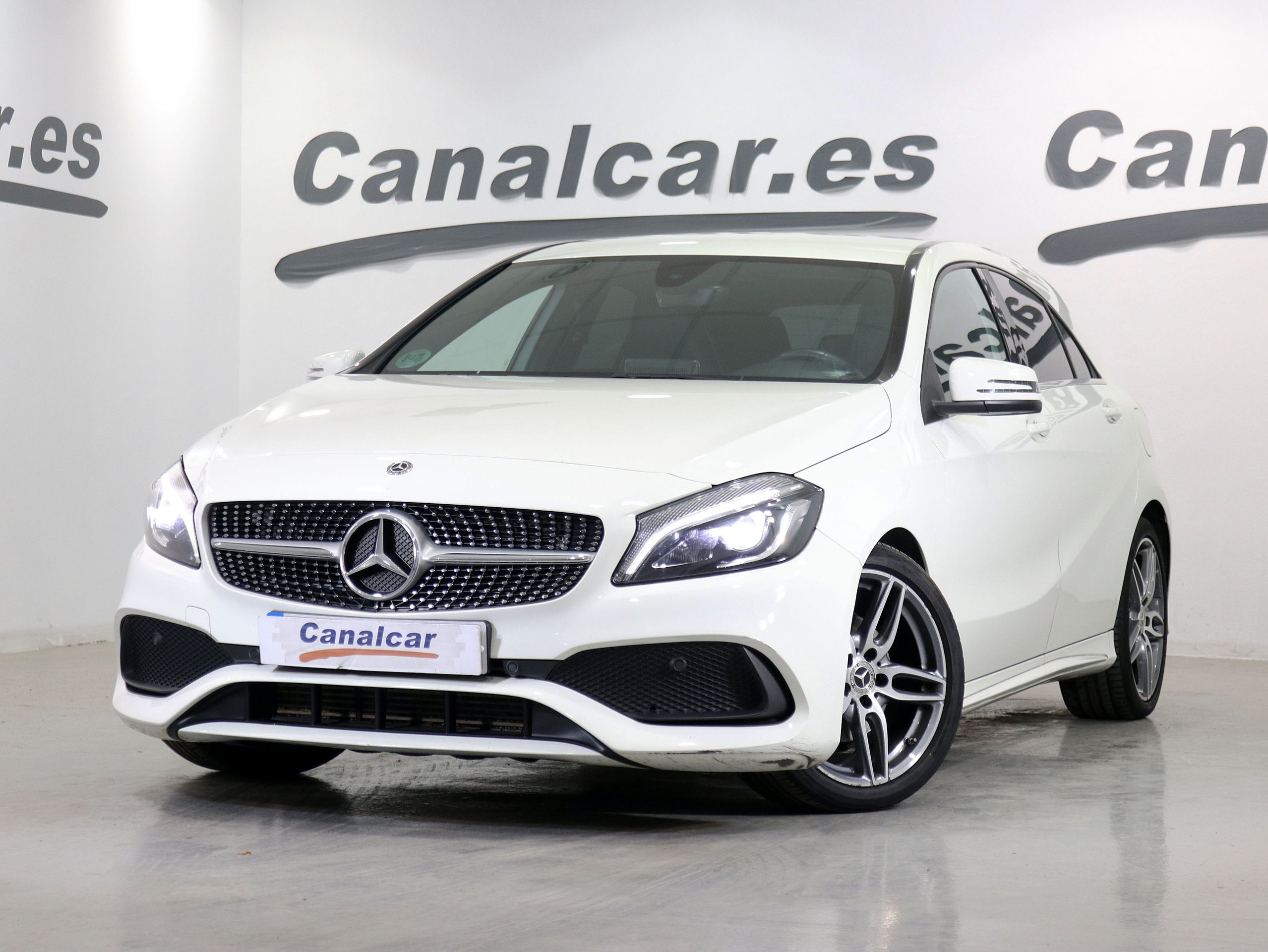 Foto Mercedes-Benz A 8