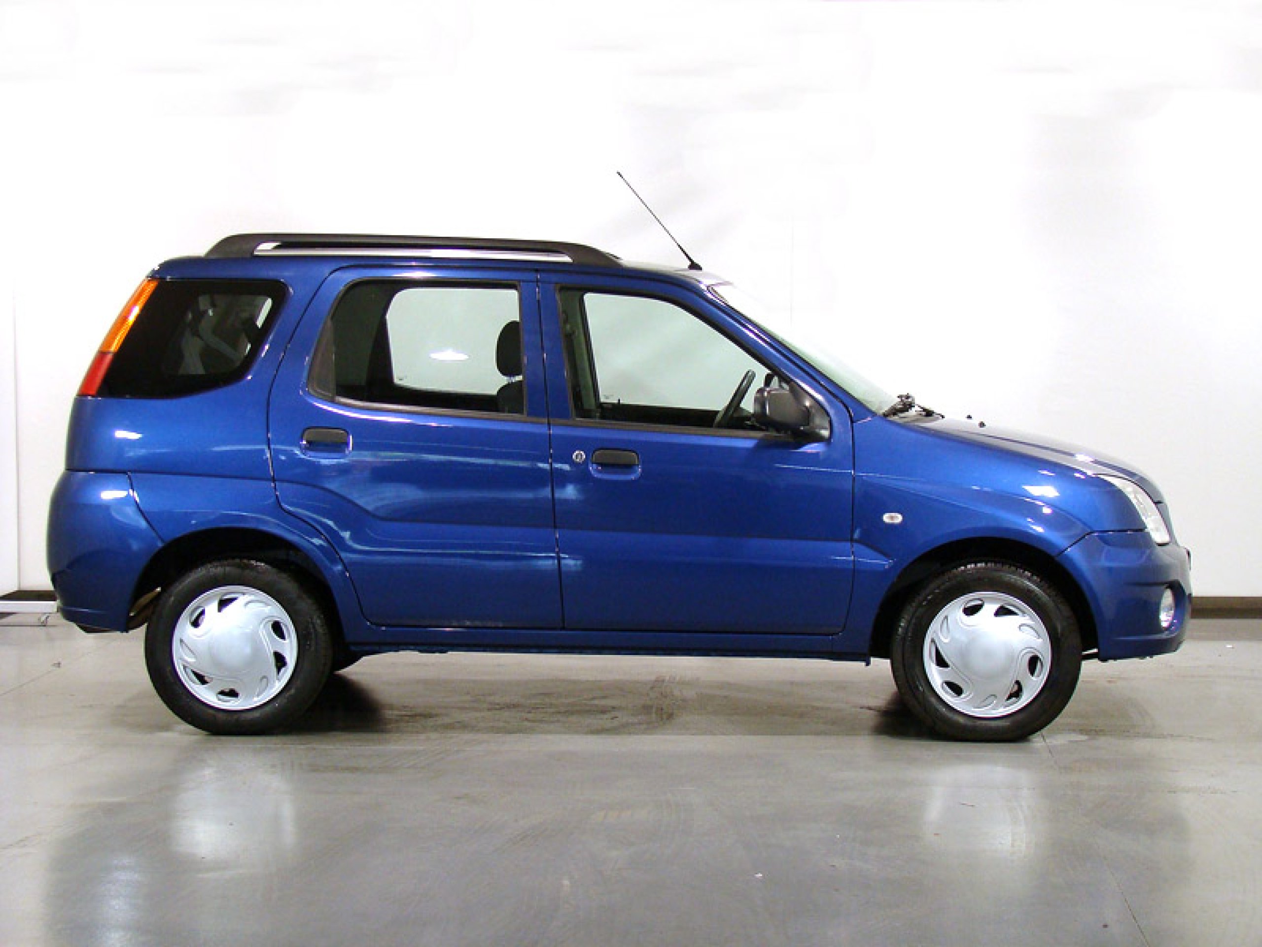 Foto Subaru Justy 8