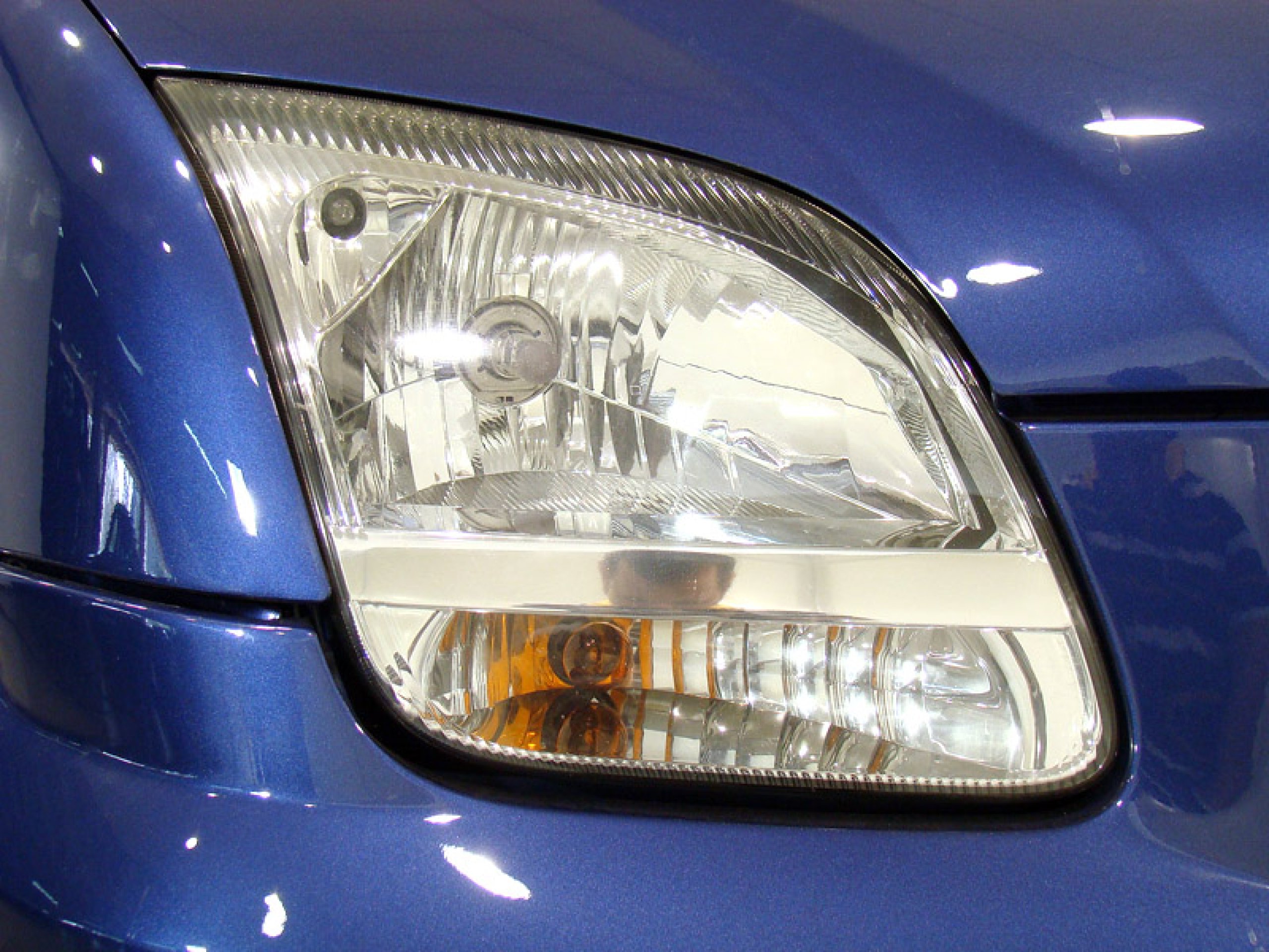 Foto Subaru Justy 18