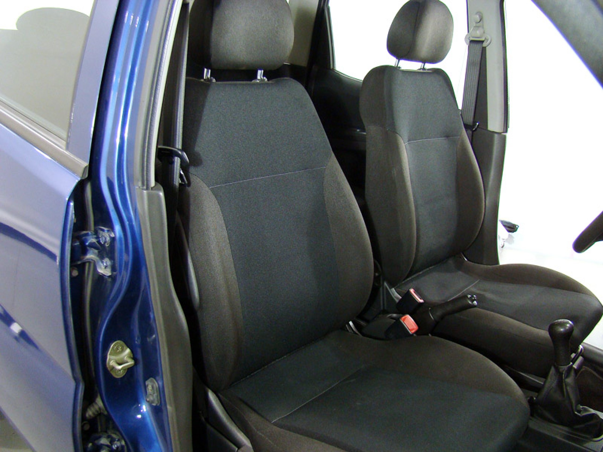 Foto Subaru Justy 23