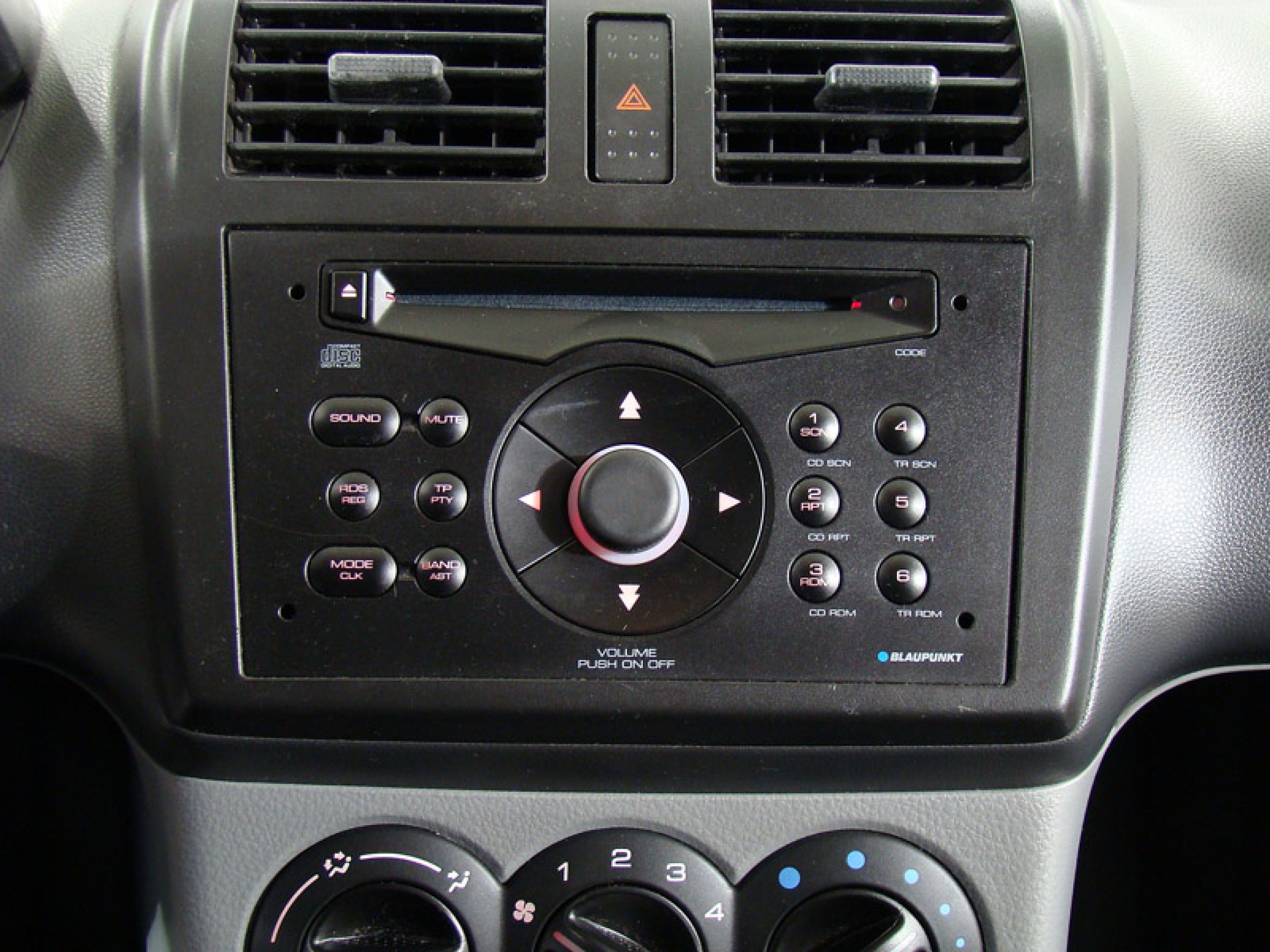 Foto Subaru Justy 30