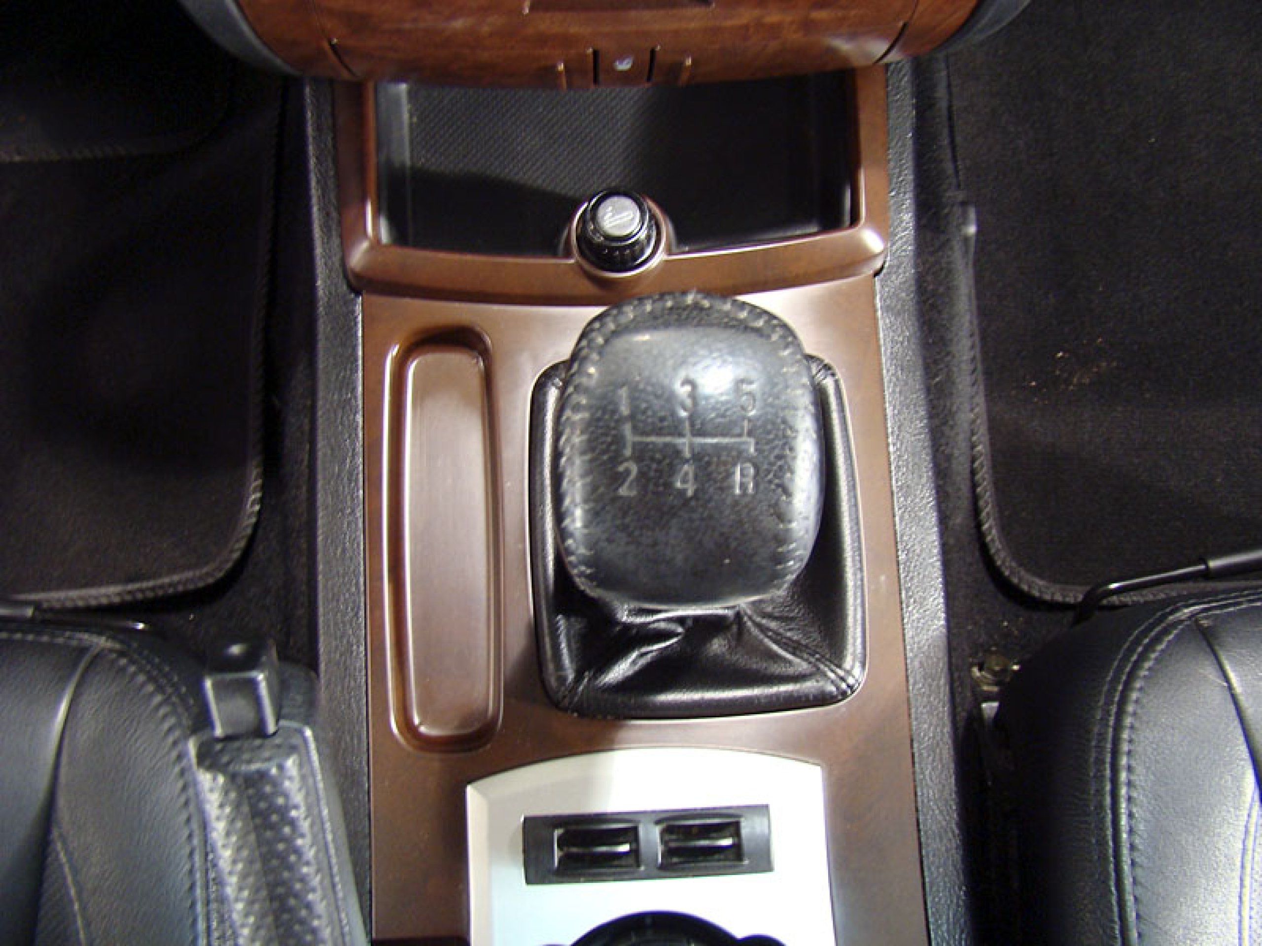 Foto Ssangyong Rexton 32