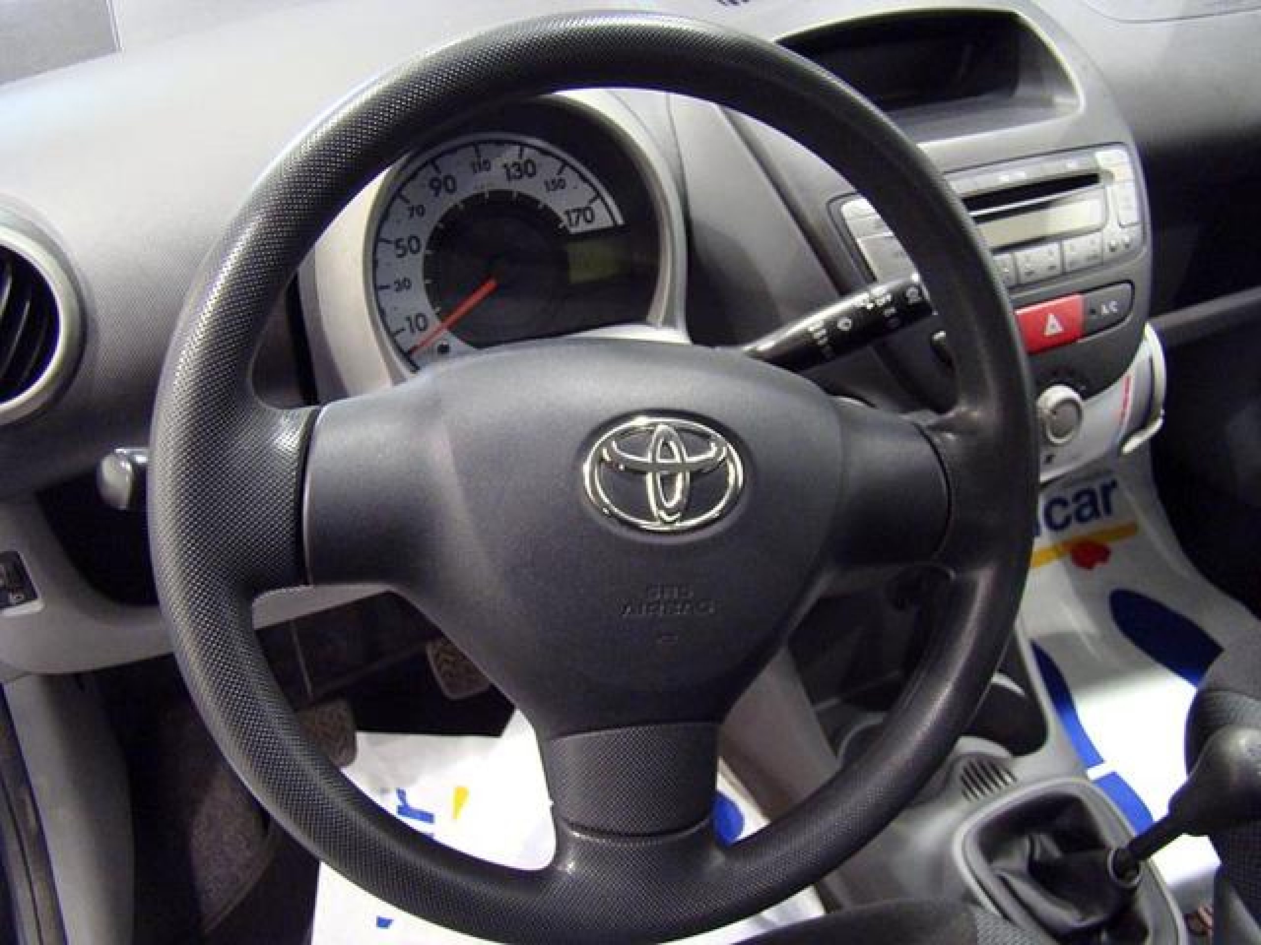 Foto Toyota Aygo 13
