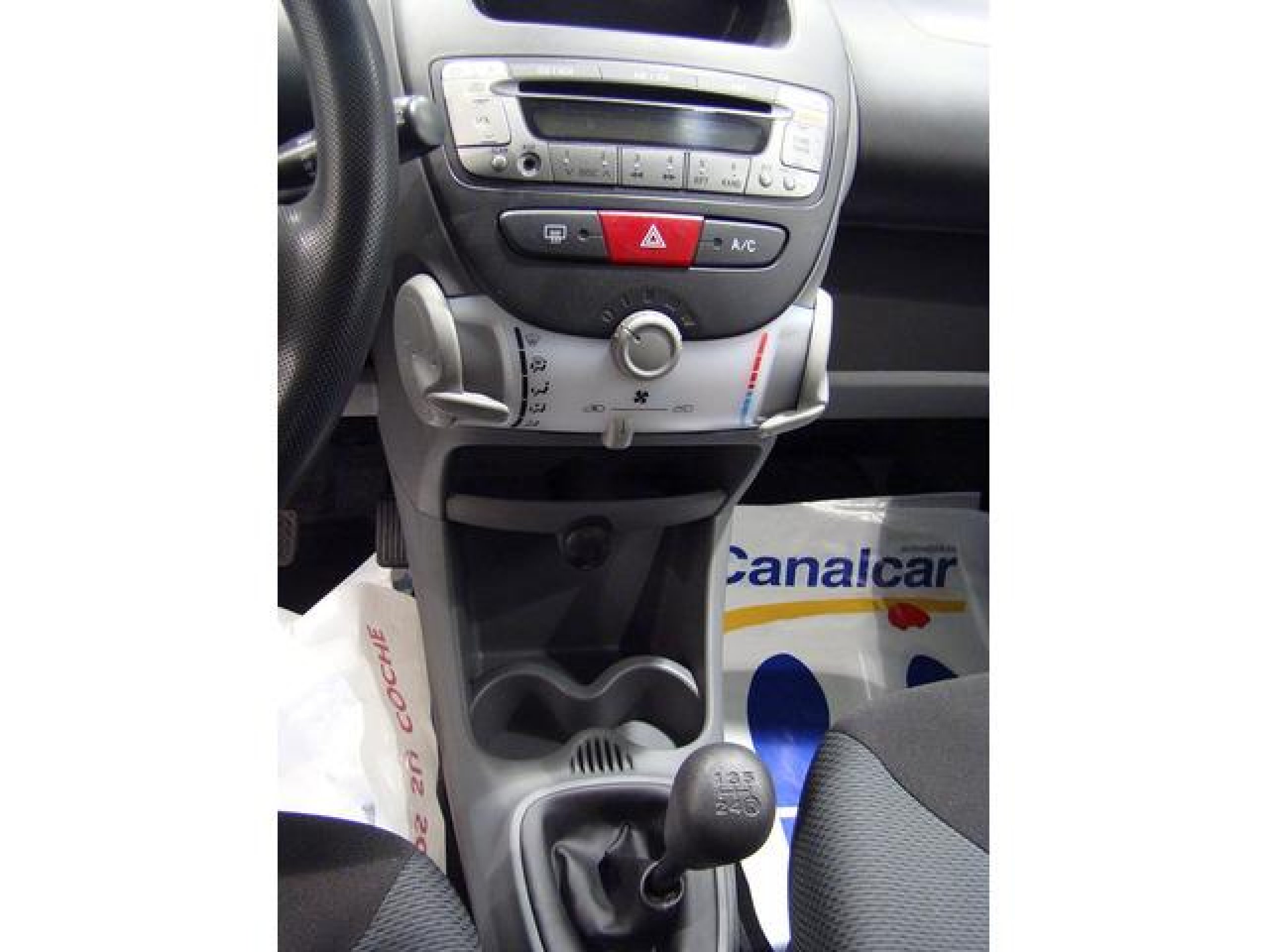 Foto Toyota Aygo 14
