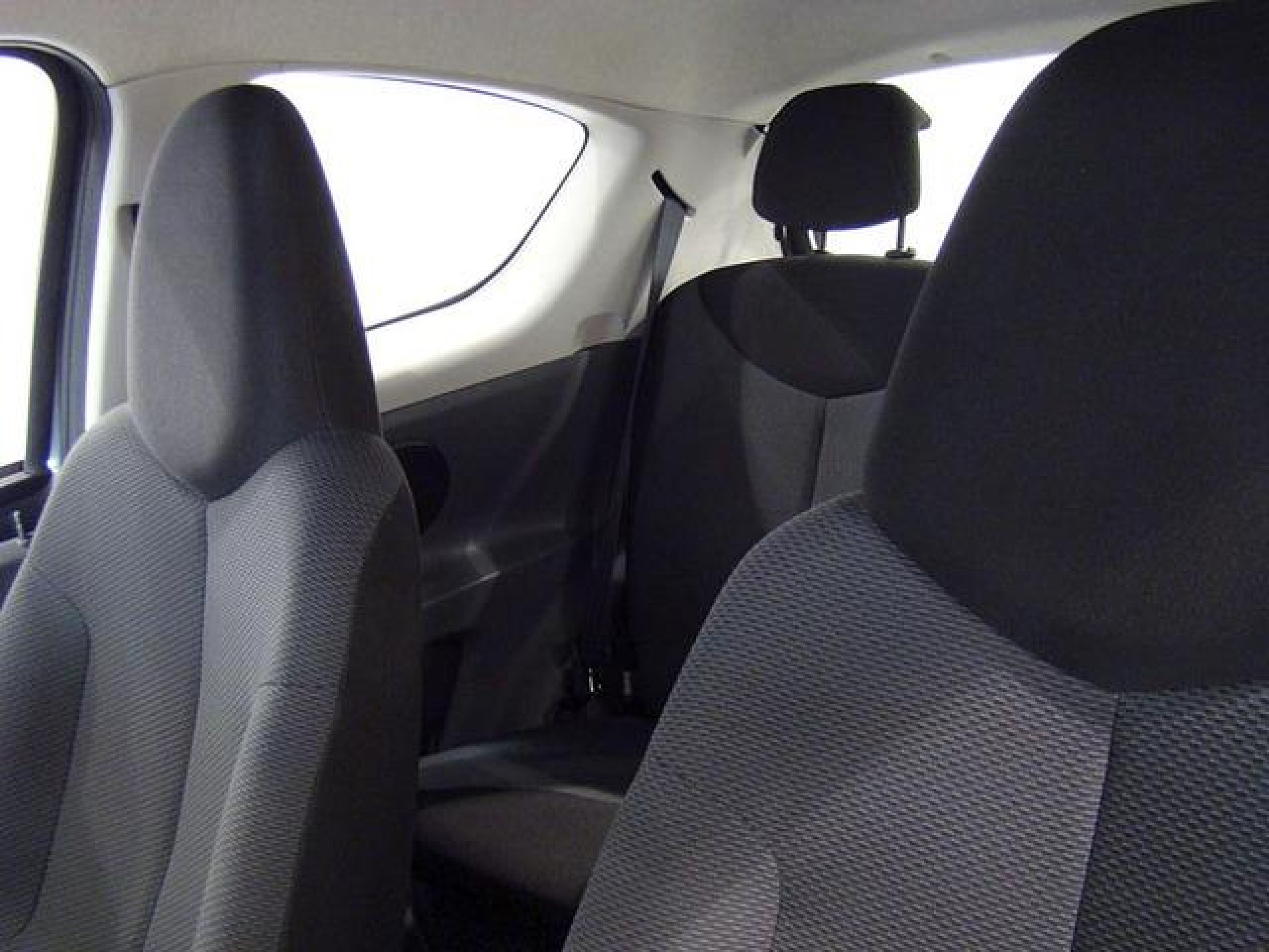 Foto Toyota Aygo 15