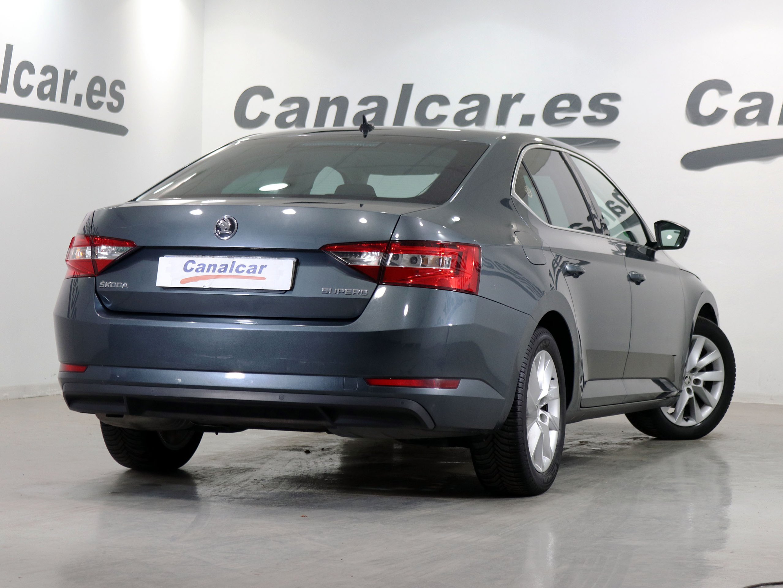 Foto Skoda Superb 14