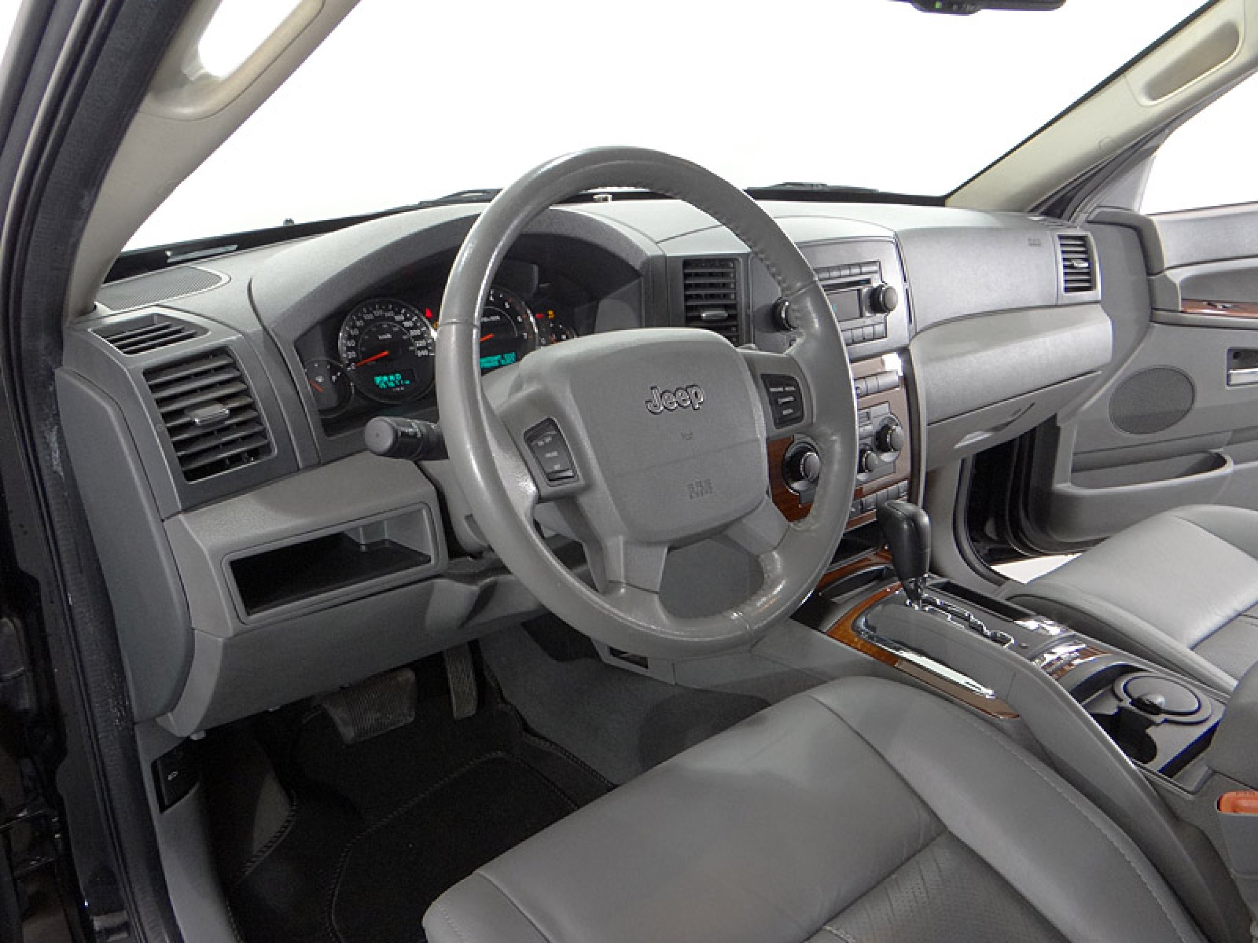 Foto Jeep Grand Cherokee 28