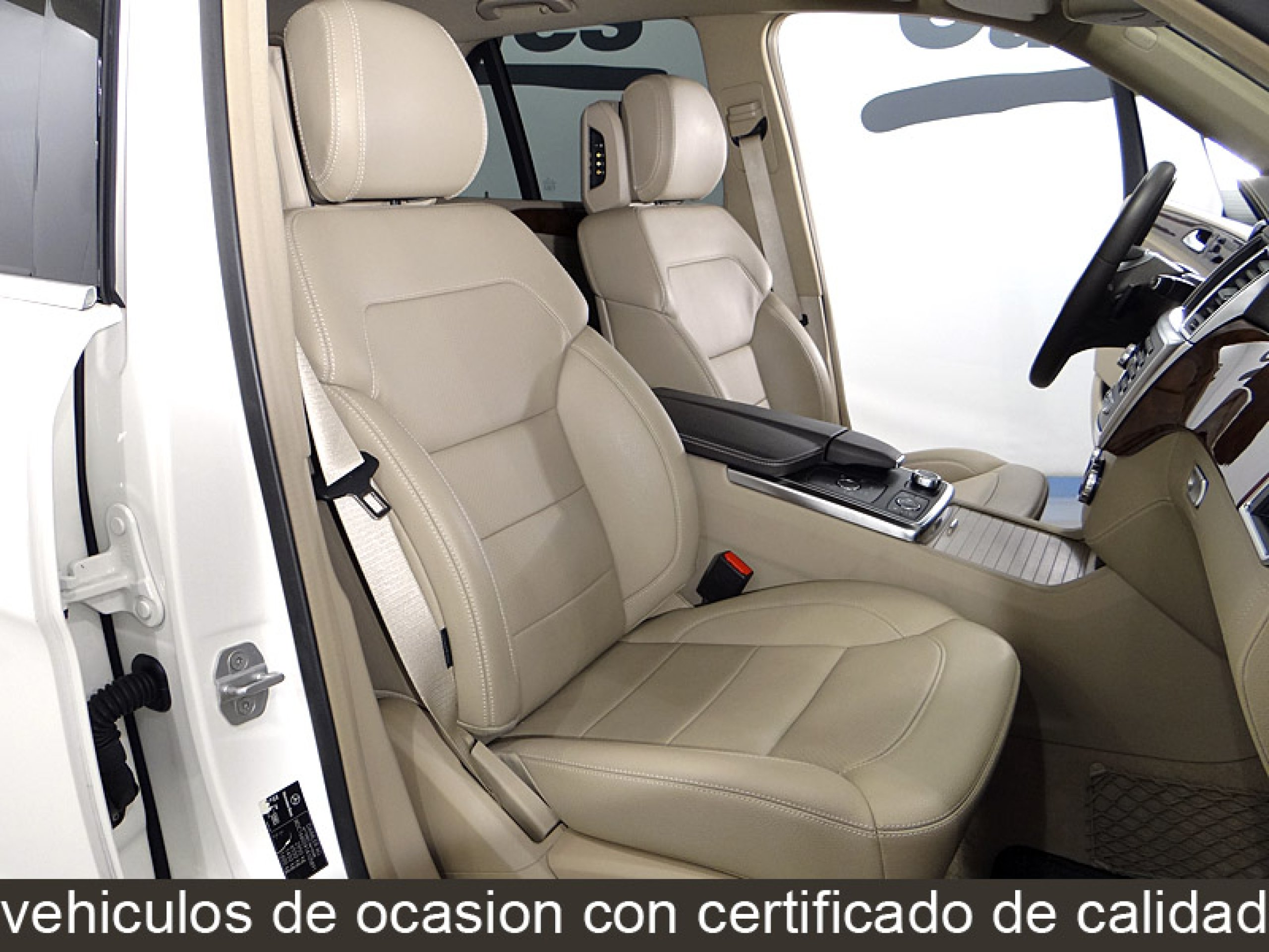 Foto Mercedes-Benz ML 350 23