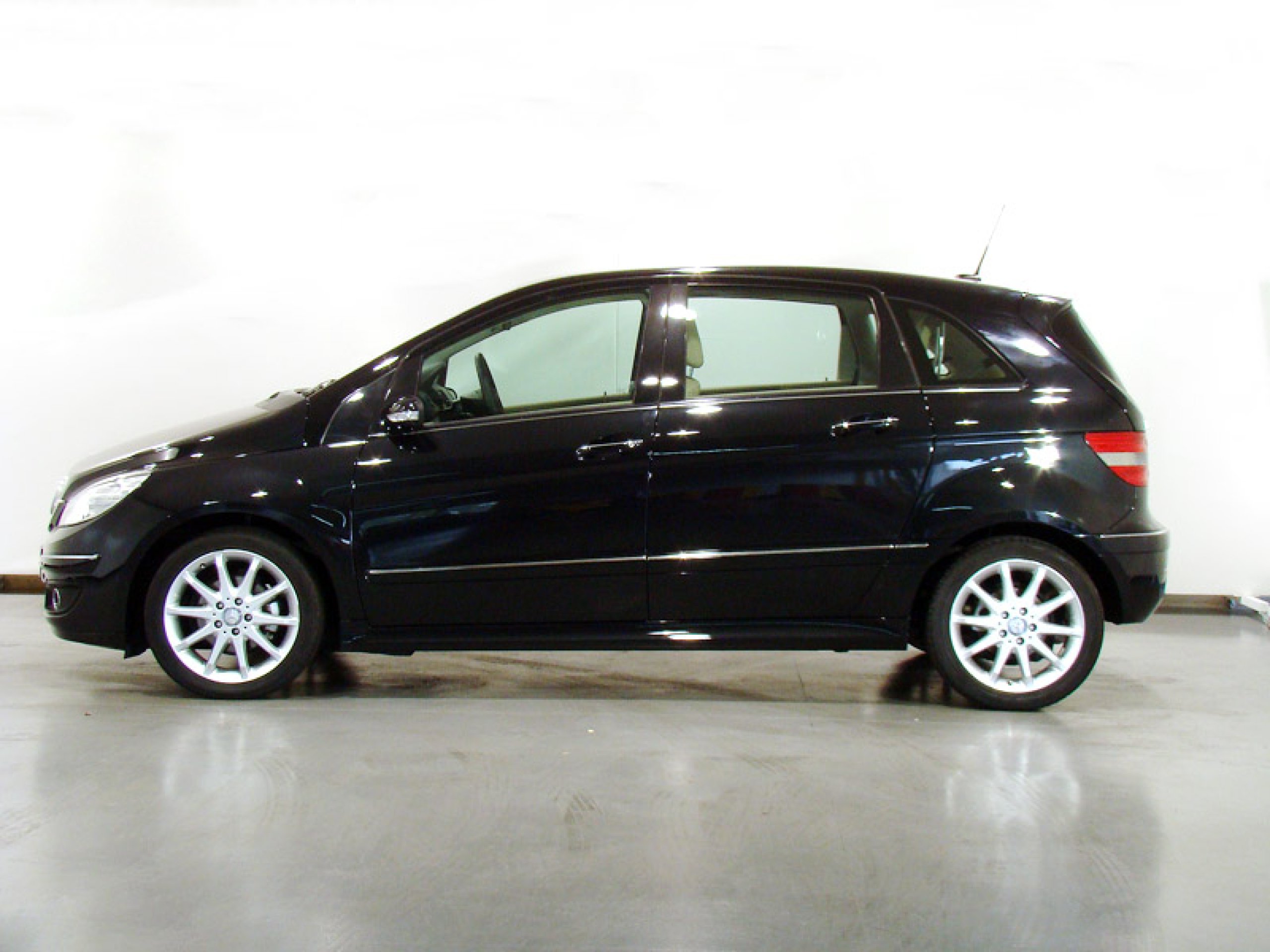 Foto Mercedes-Benz B 170 2