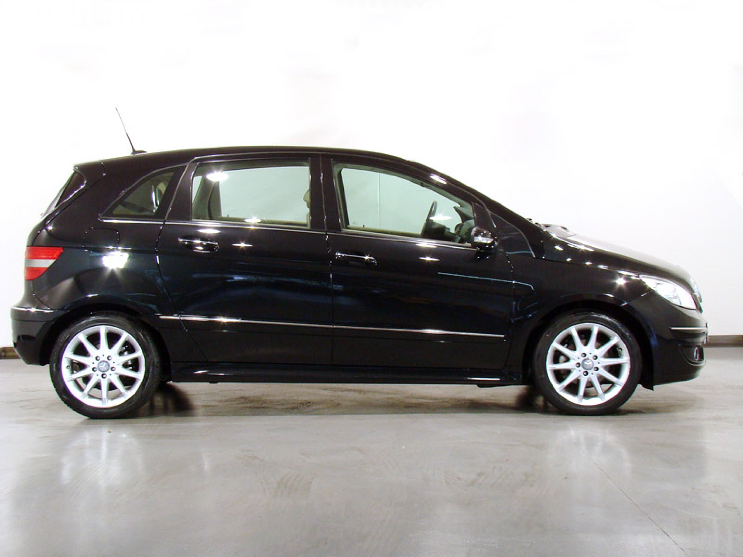Foto Mercedes-Benz B 170 8