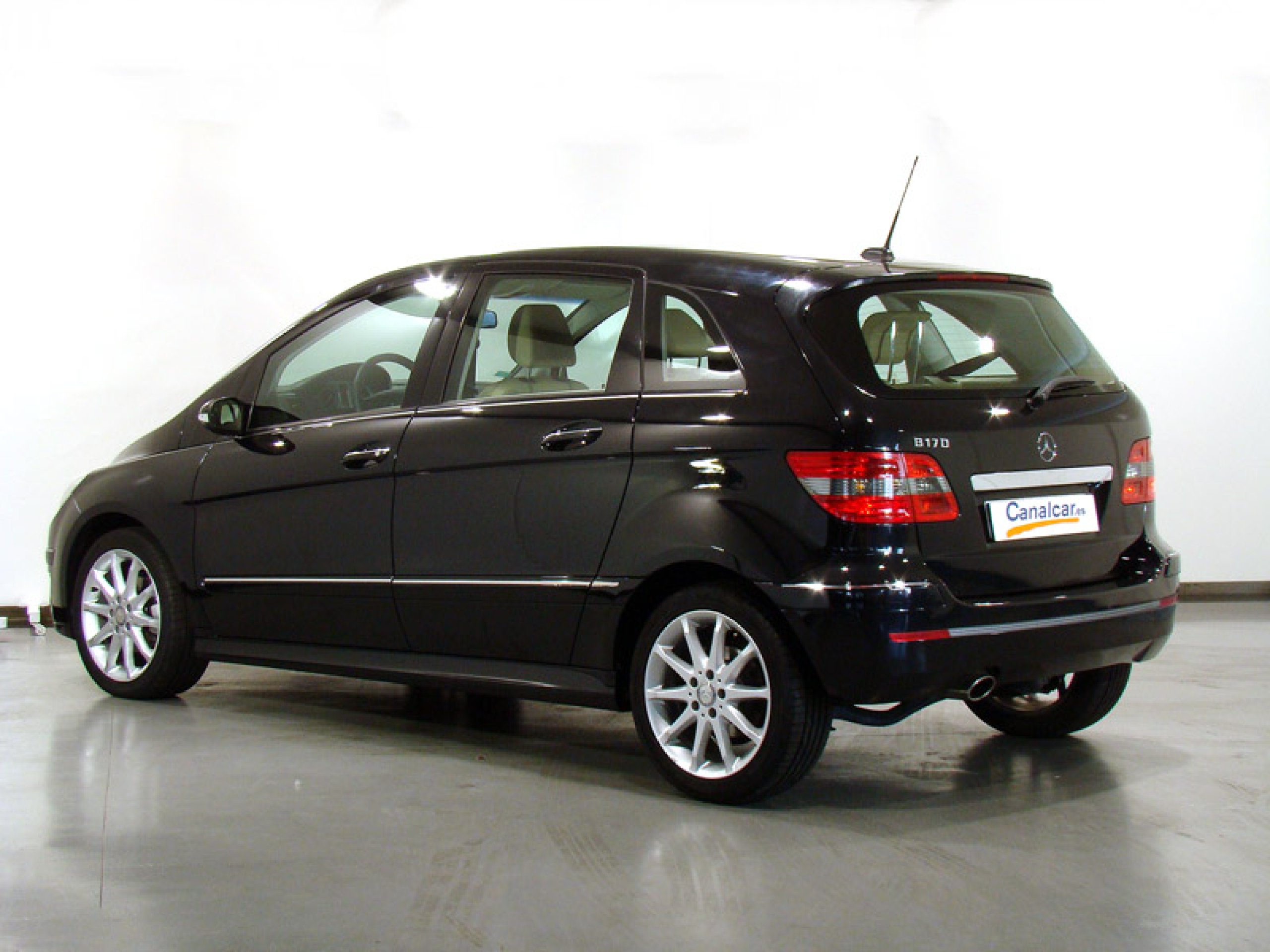 Foto Mercedes-Benz B 170 13