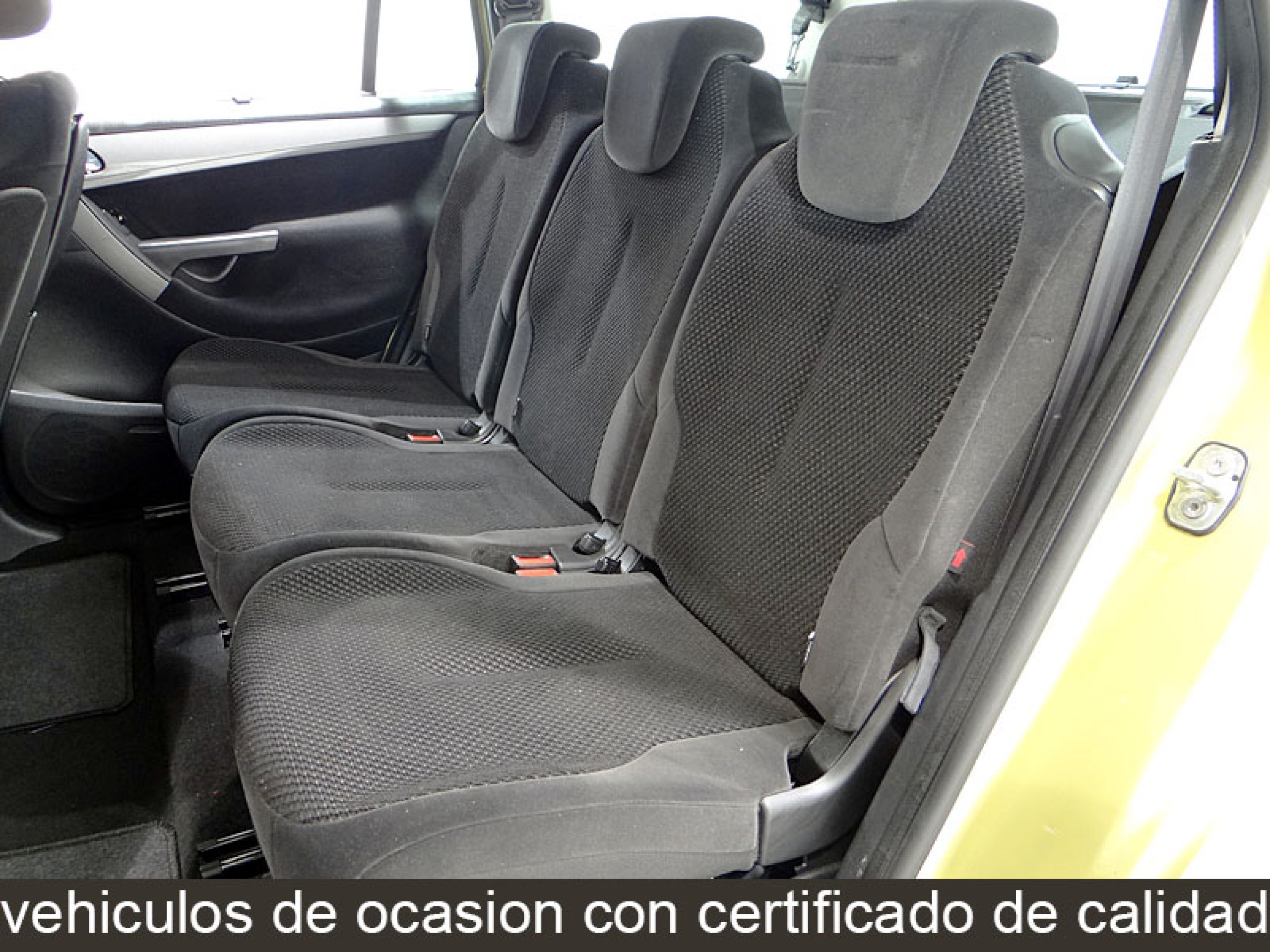 Foto Citroen Grand C4 Picasso 21