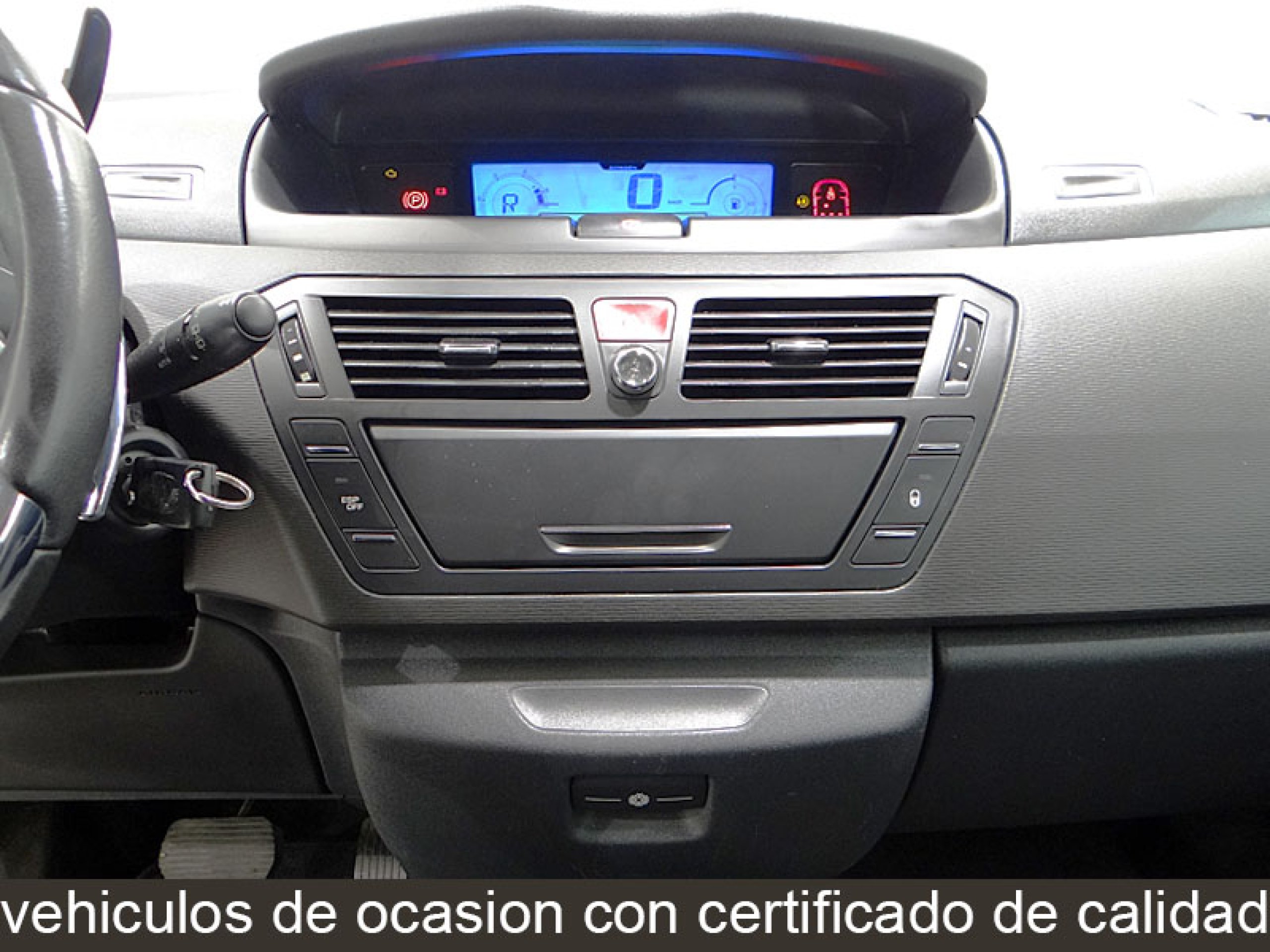 Foto Citroen Grand C4 Picasso 29