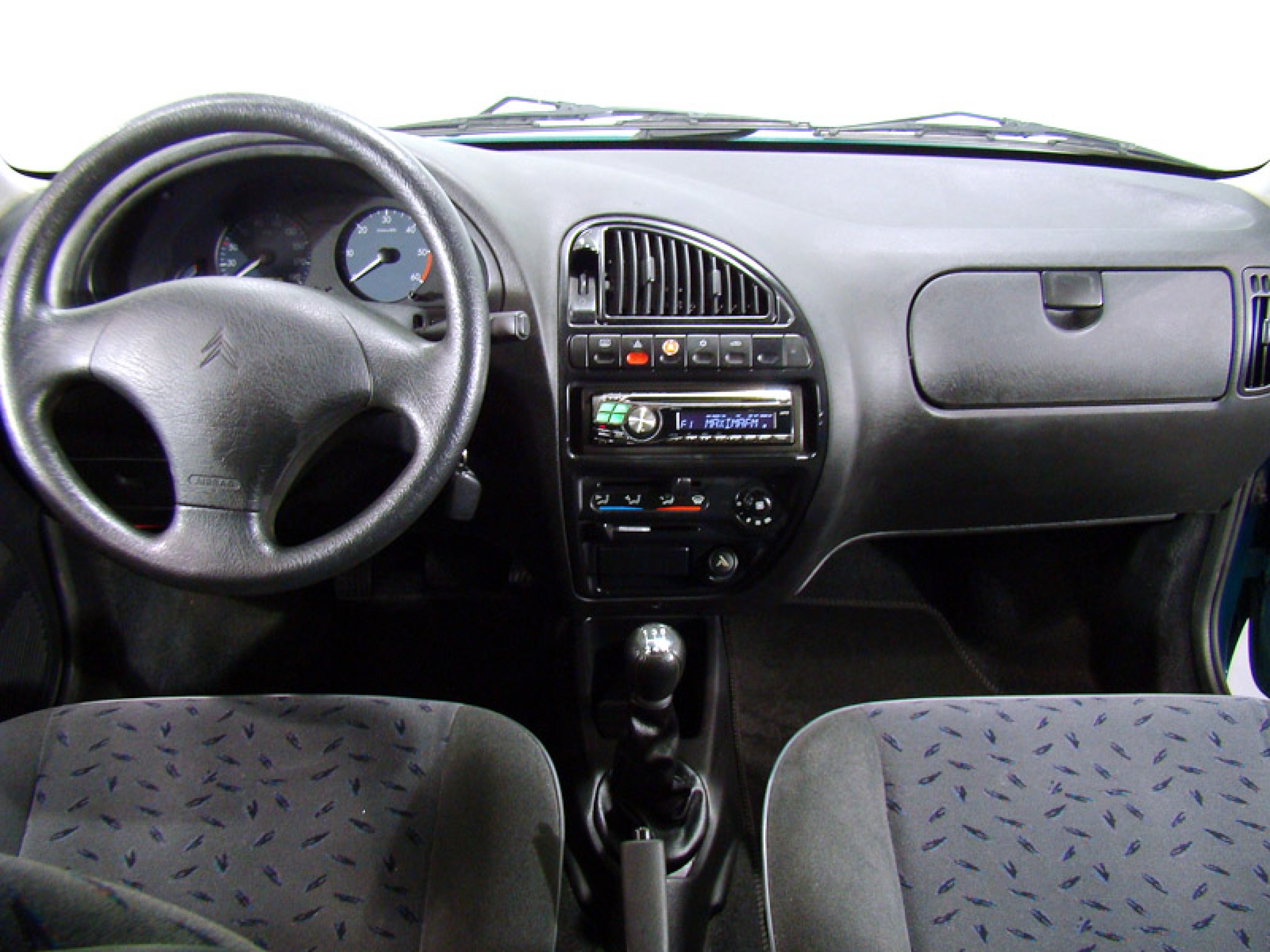 Foto Citroen SAXO 27
