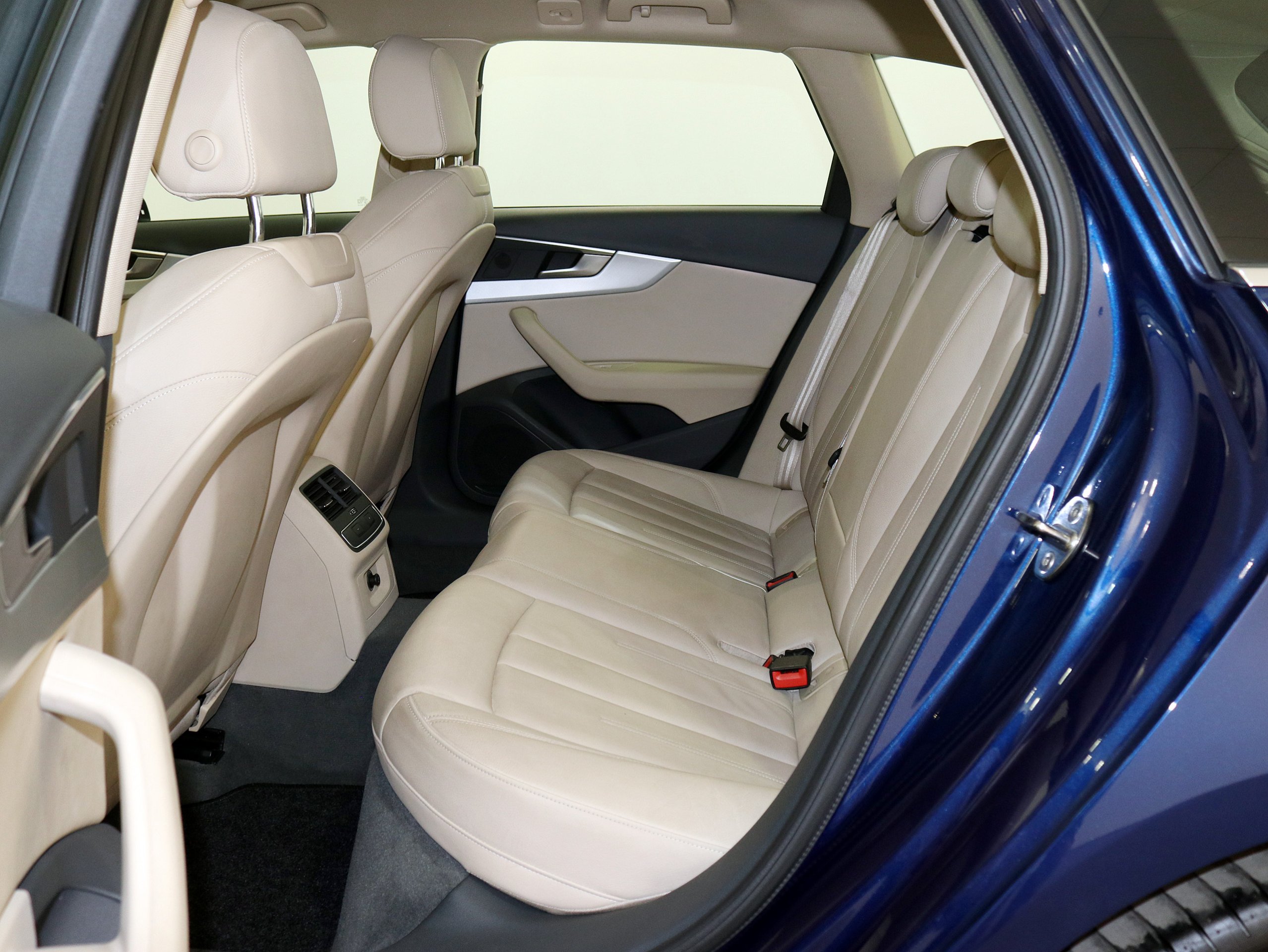Foto Audi A4 16