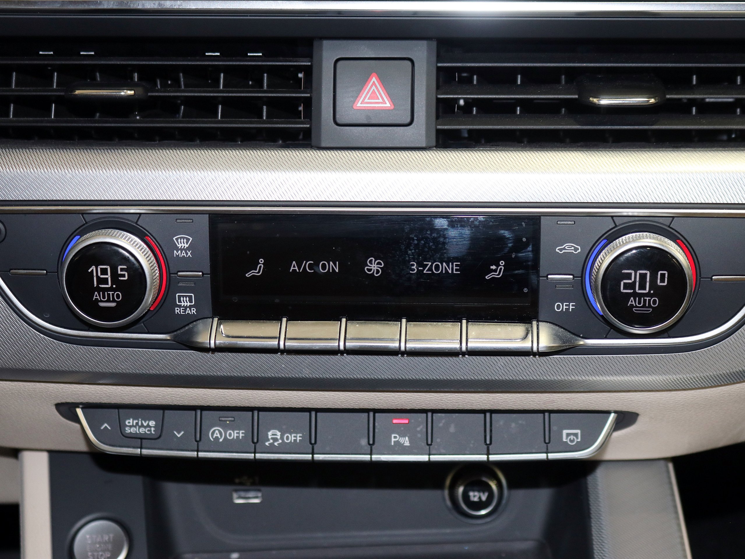 Foto Audi A4 27