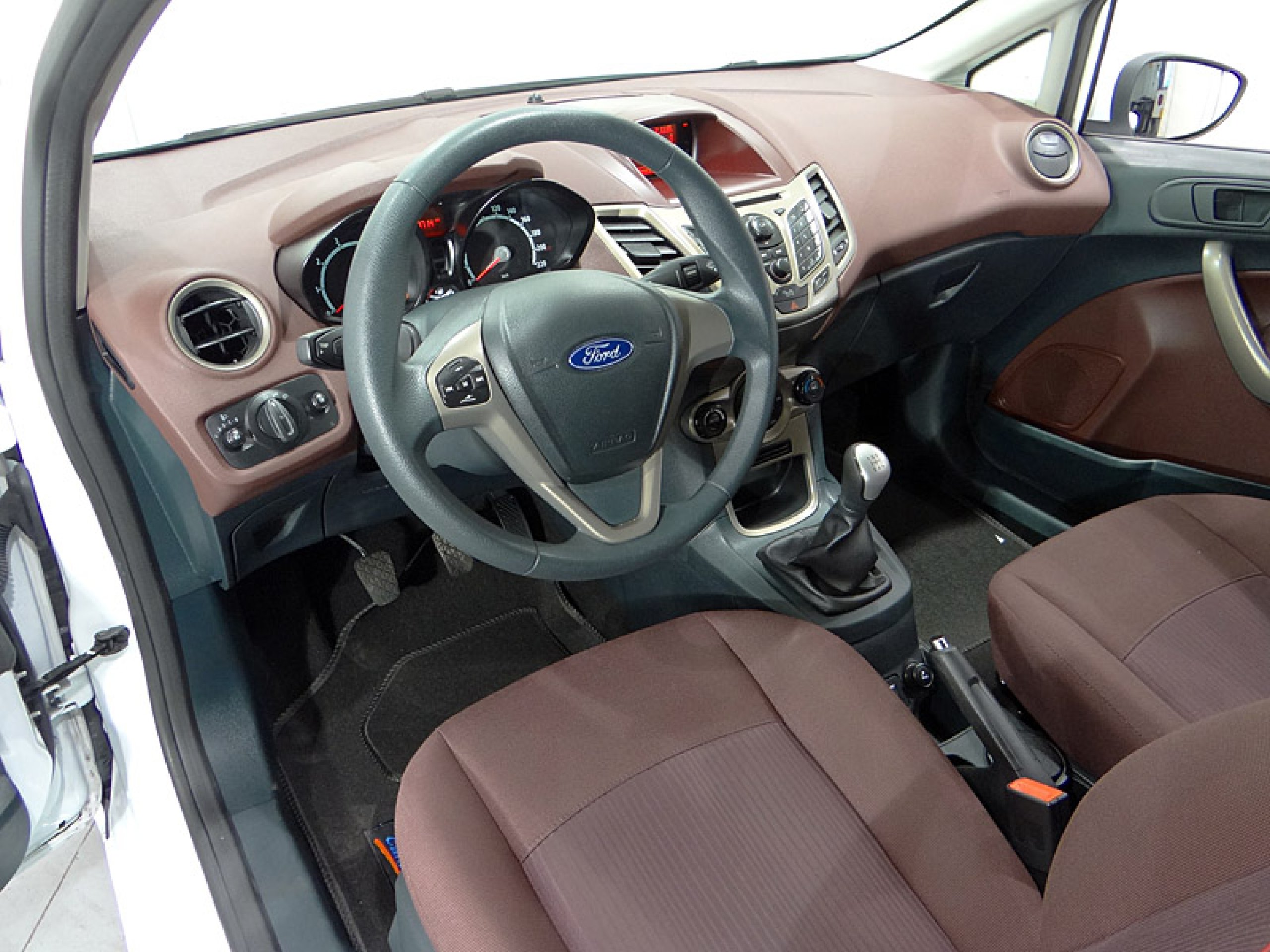 Foto Ford Fiesta 28