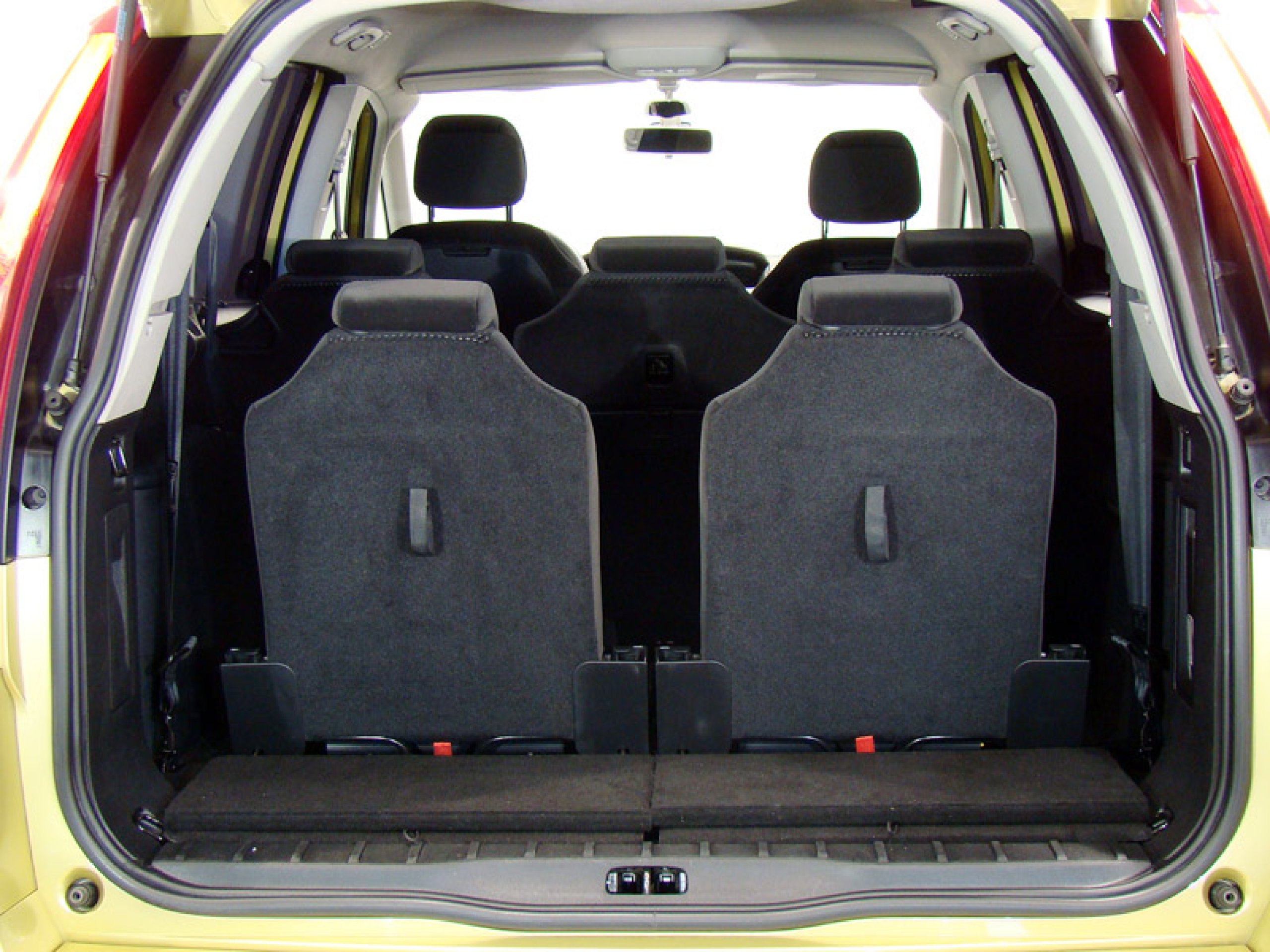 Foto Citroen Grand C4 Picasso 12