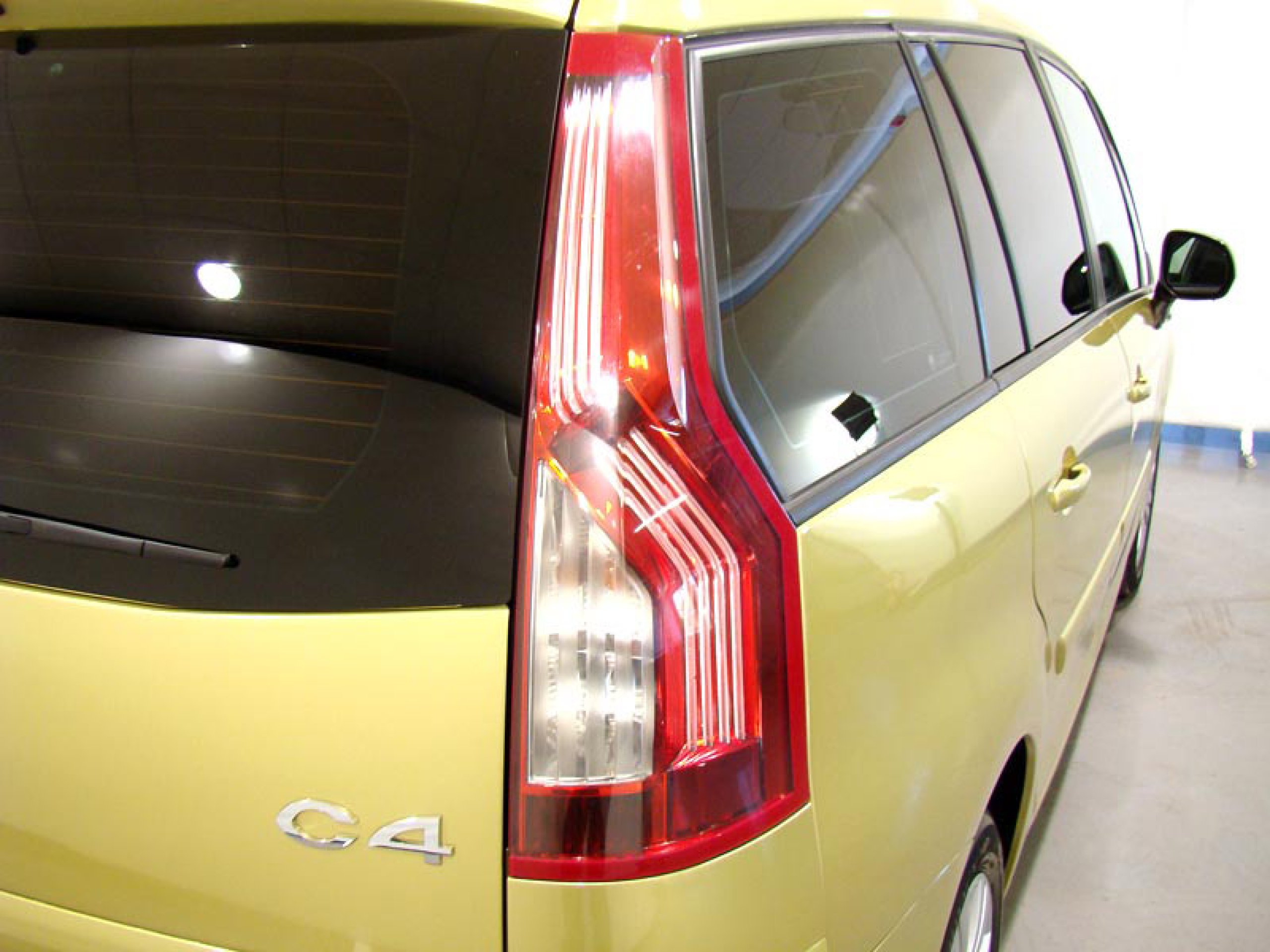 Foto Citroen Grand C4 Picasso 19