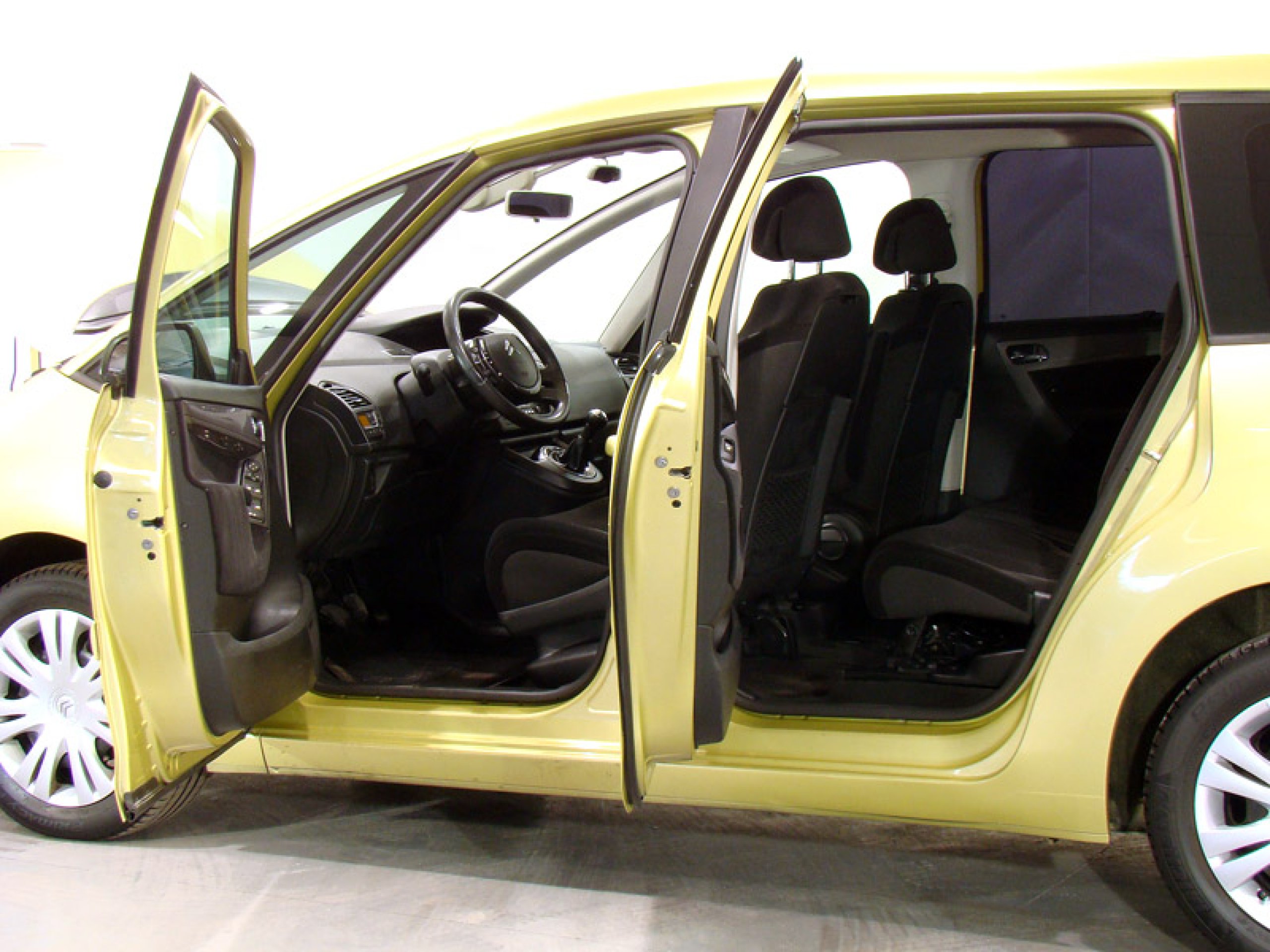 Foto Citroen Grand C4 Picasso 23