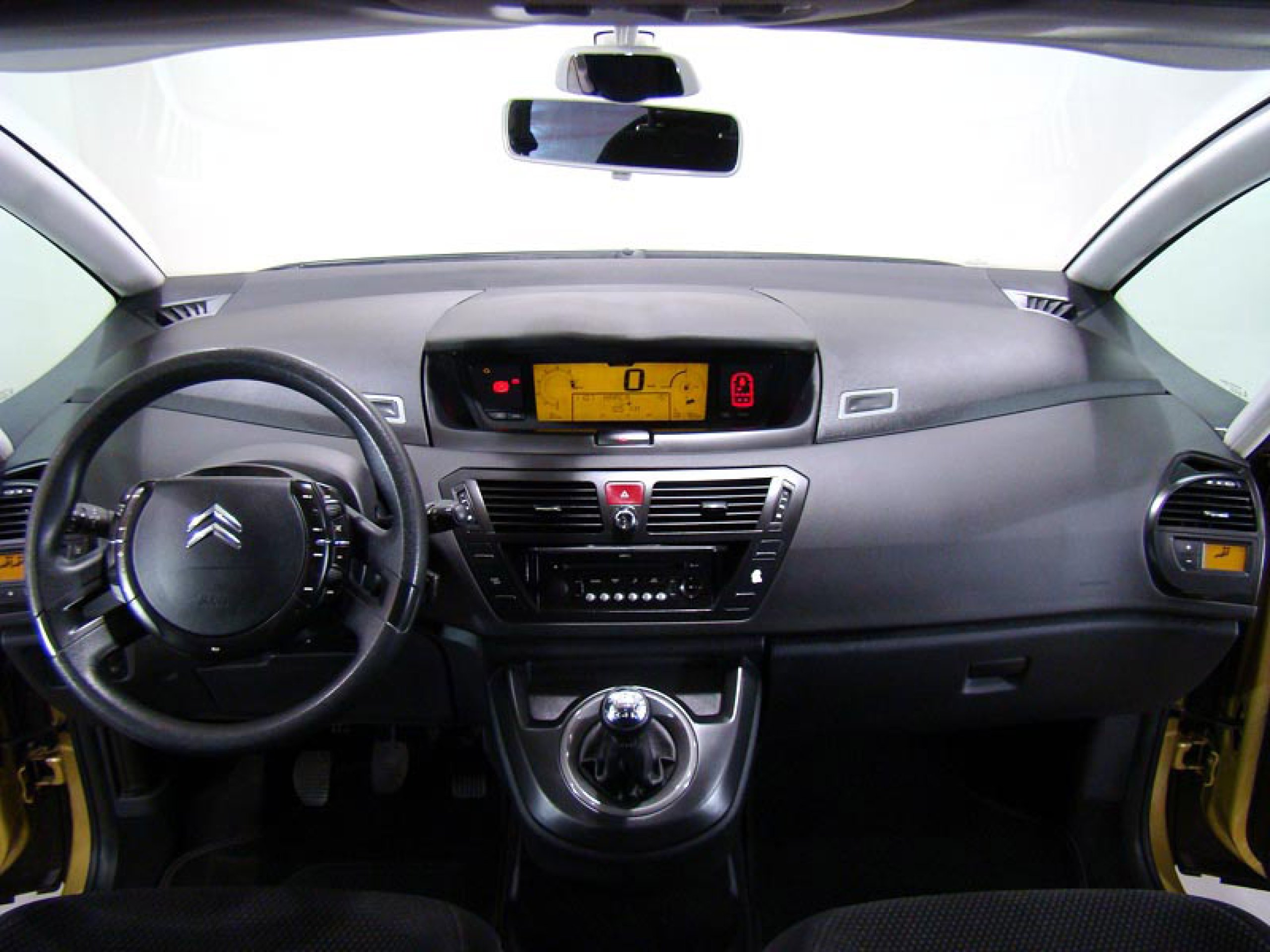 Foto Citroen Grand C4 Picasso 31