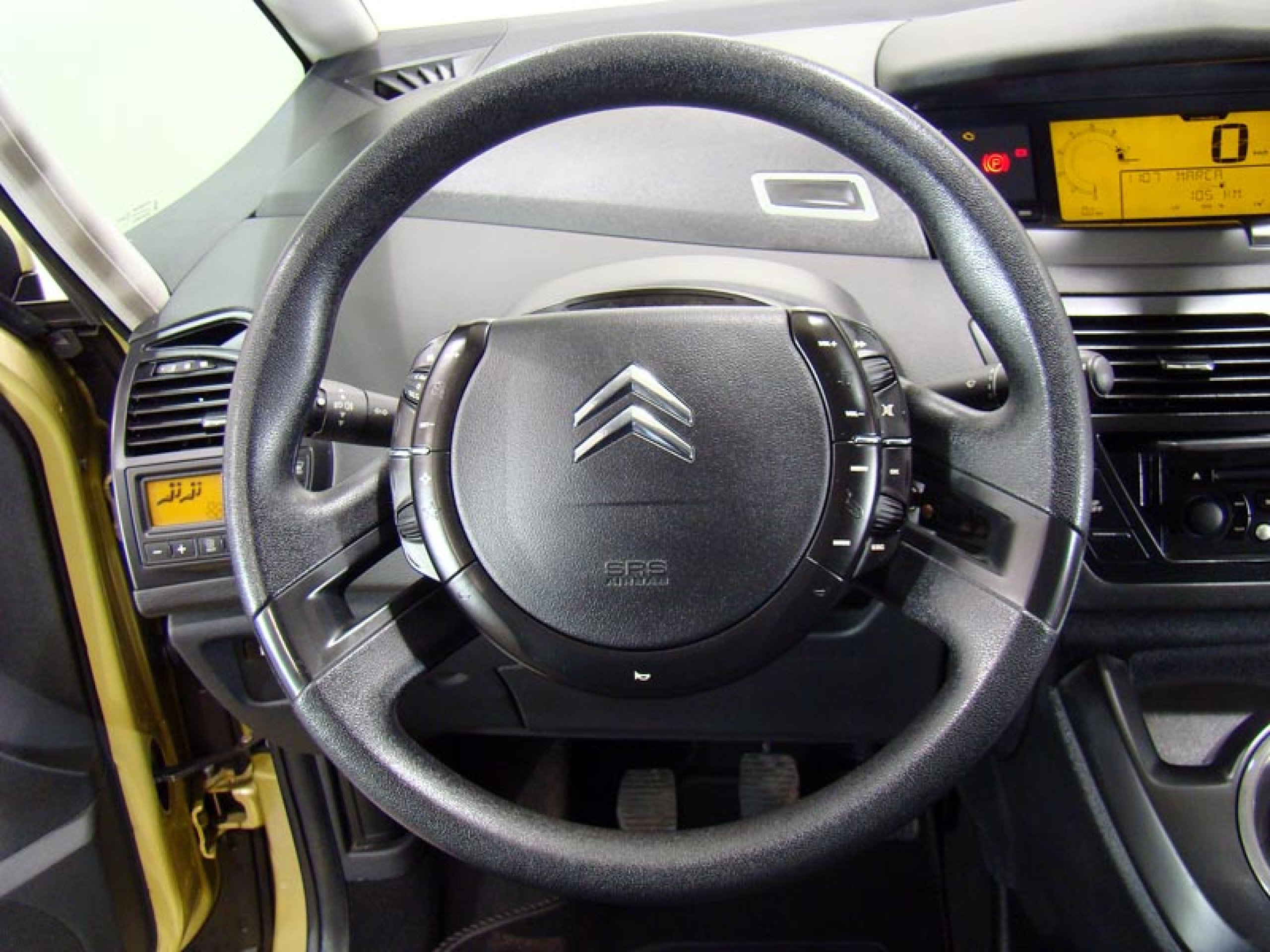 Foto Citroen Grand C4 Picasso 33