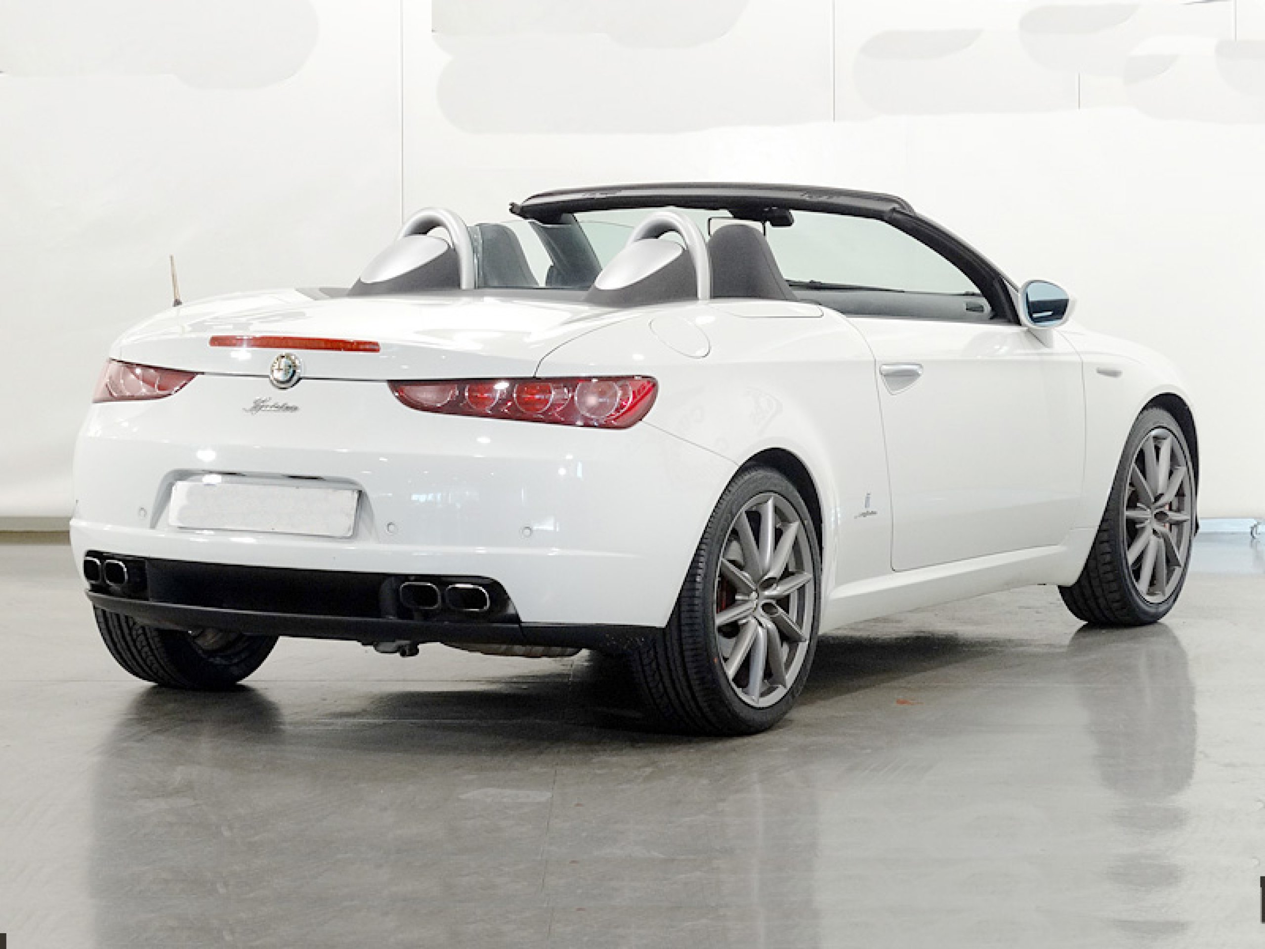 Foto Alfa Romeo Spider 6
